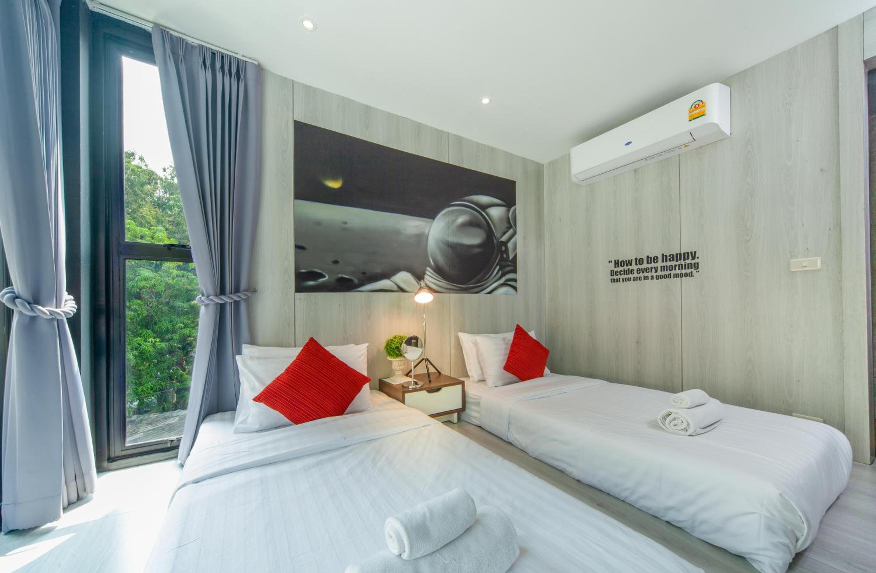 Sleep Walker Poshtel