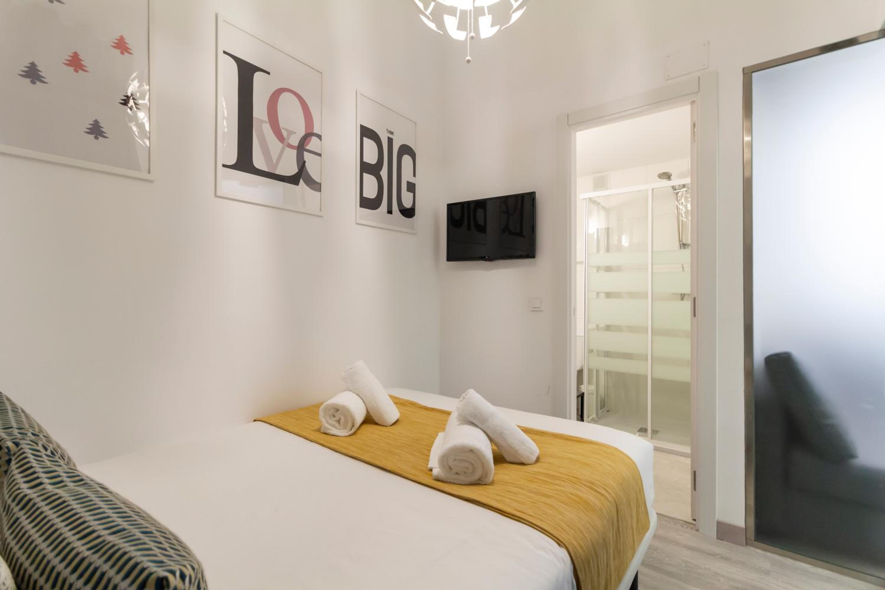 Ronda de Valencia apartamento