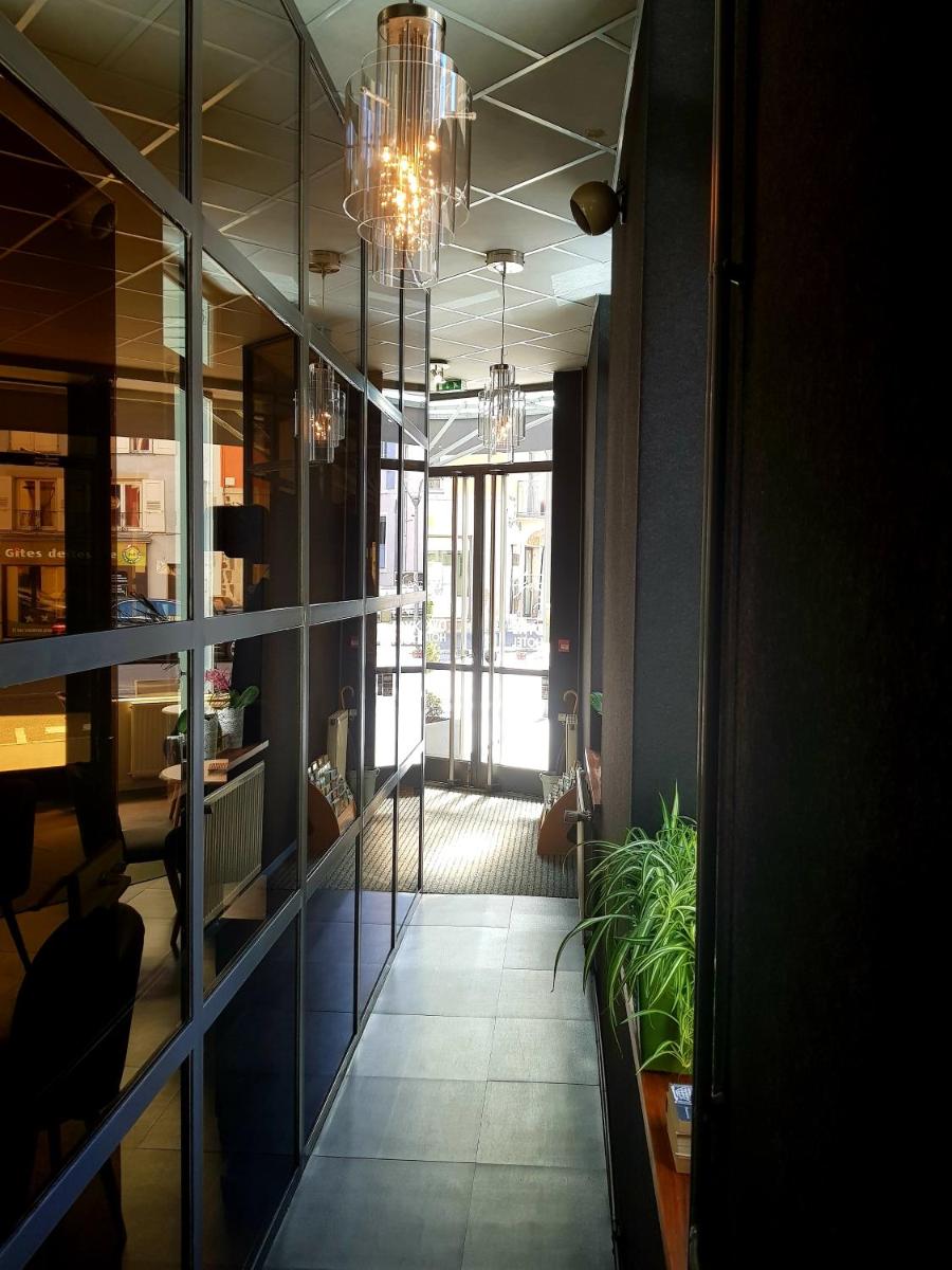hotel reception