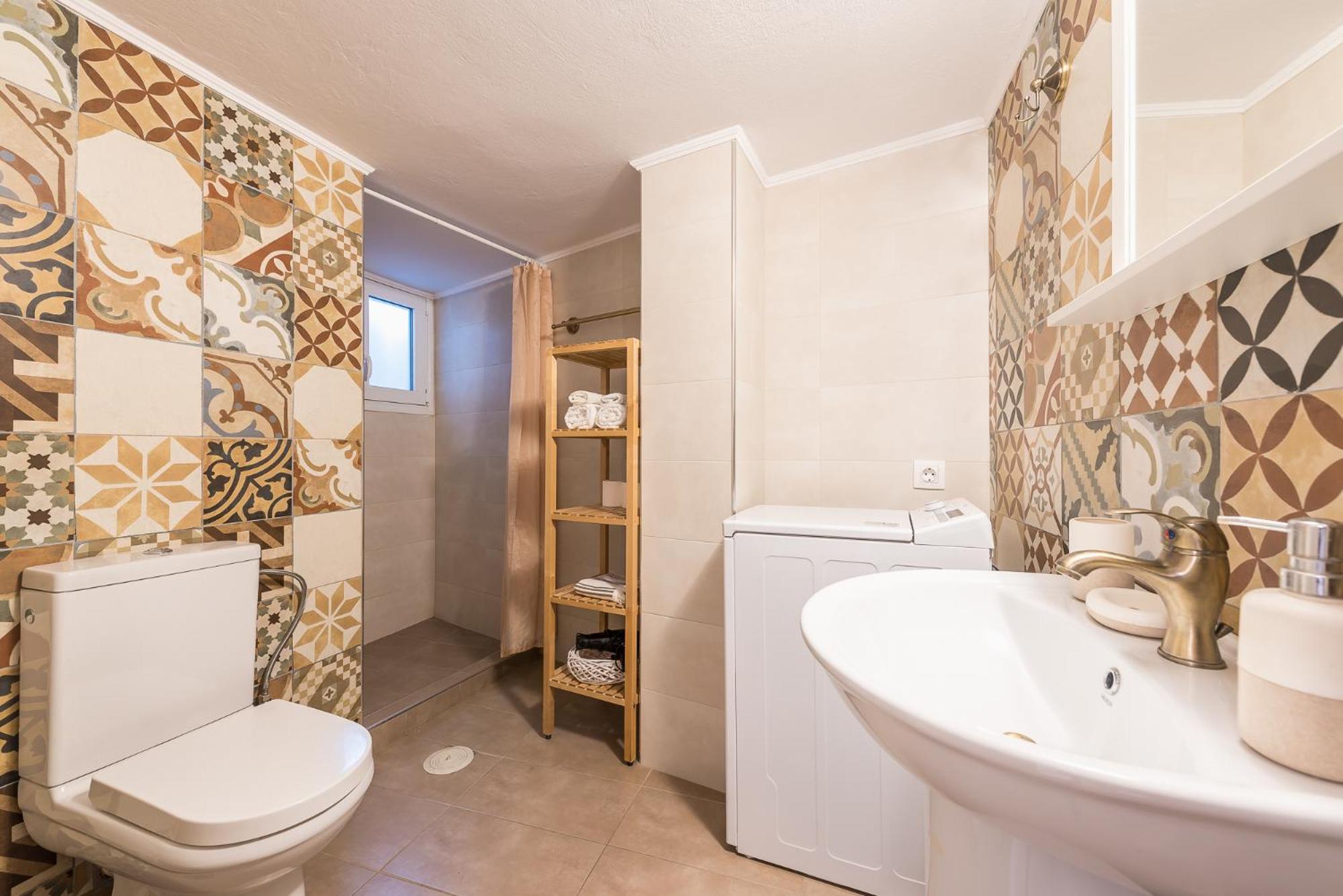 Athens Vacations - Zenios Hercules - Stylish apartment near Acropolis - Property Image 9