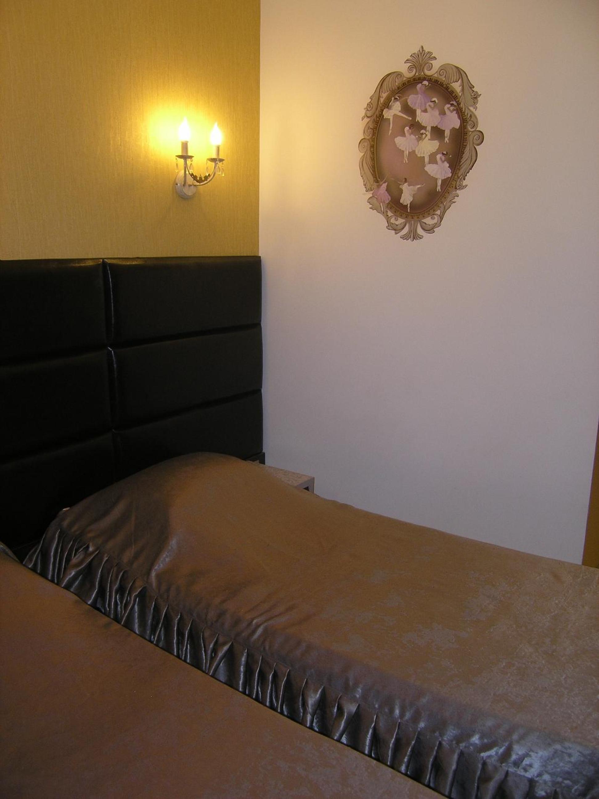 Photo 37