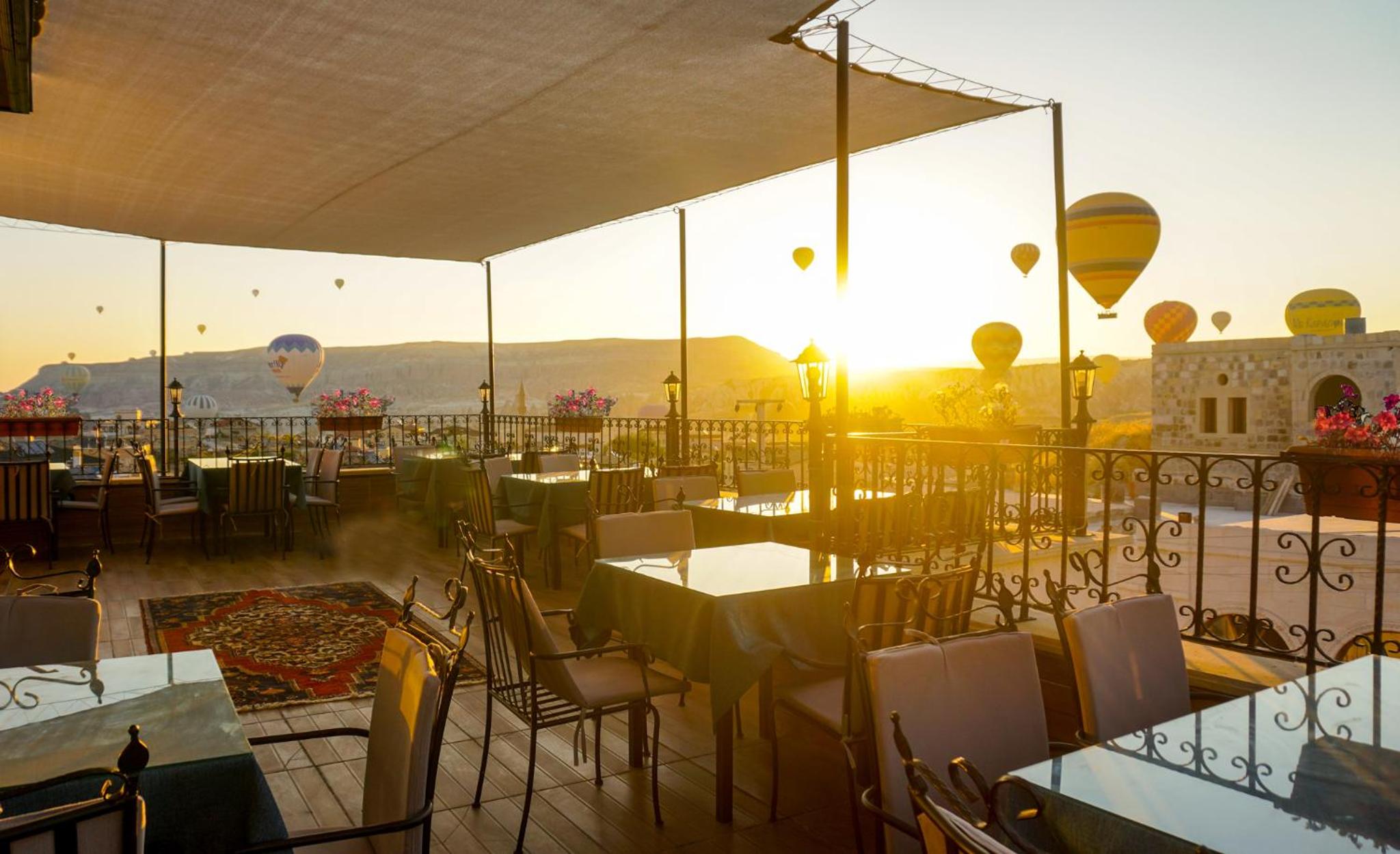 Milat Cave Hotel - Image 25