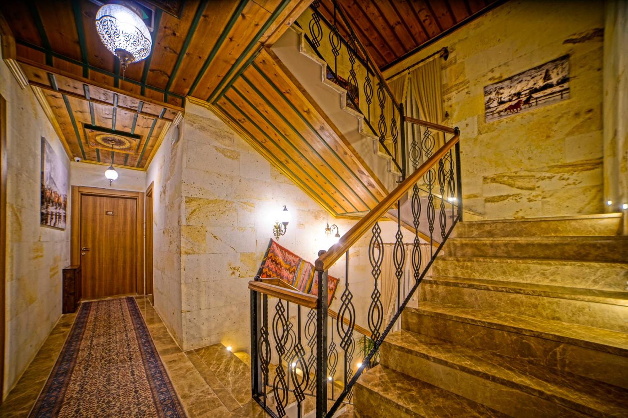 Milat Cave Hotel - Image 14