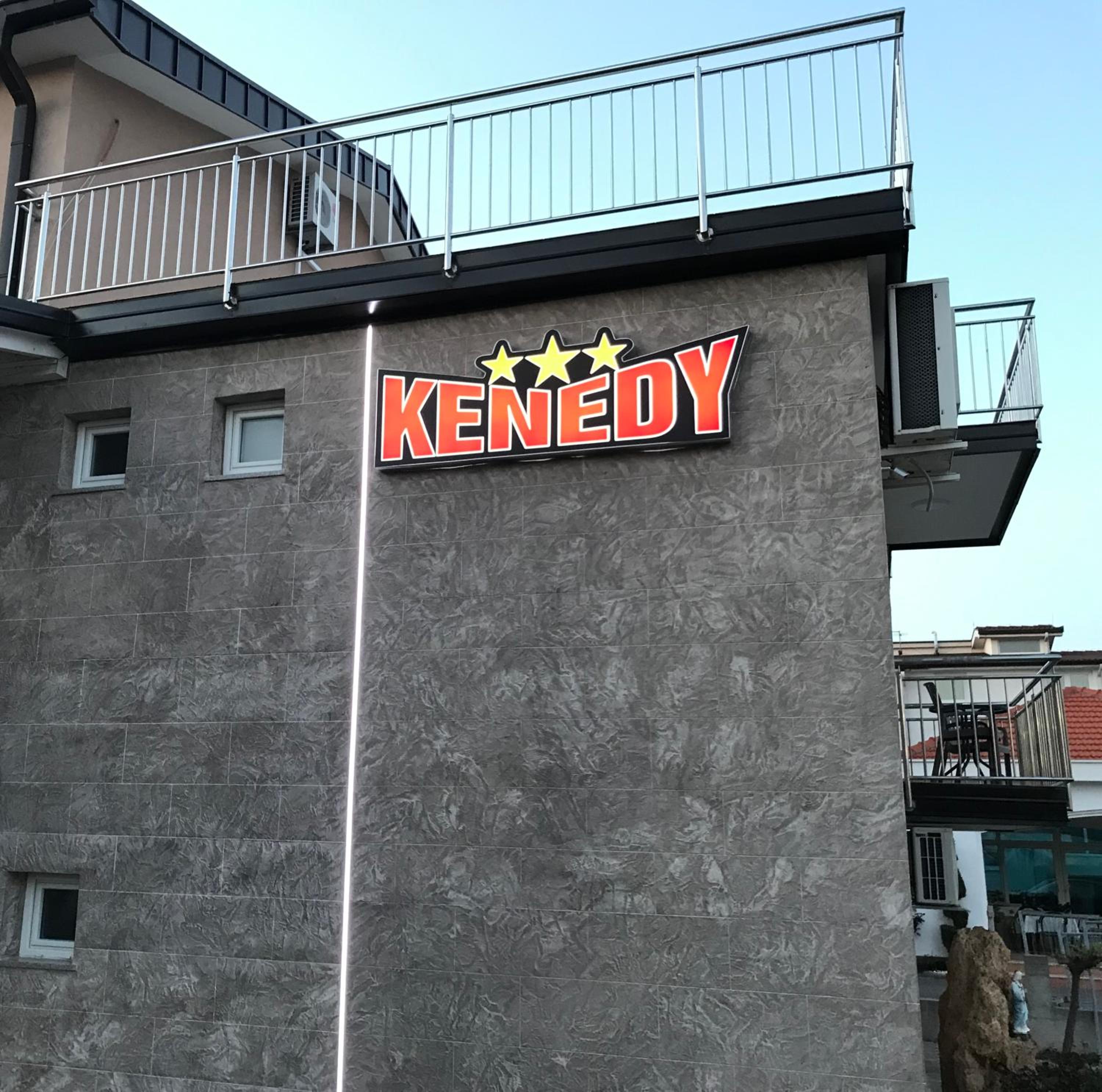 Rooms Kenedy