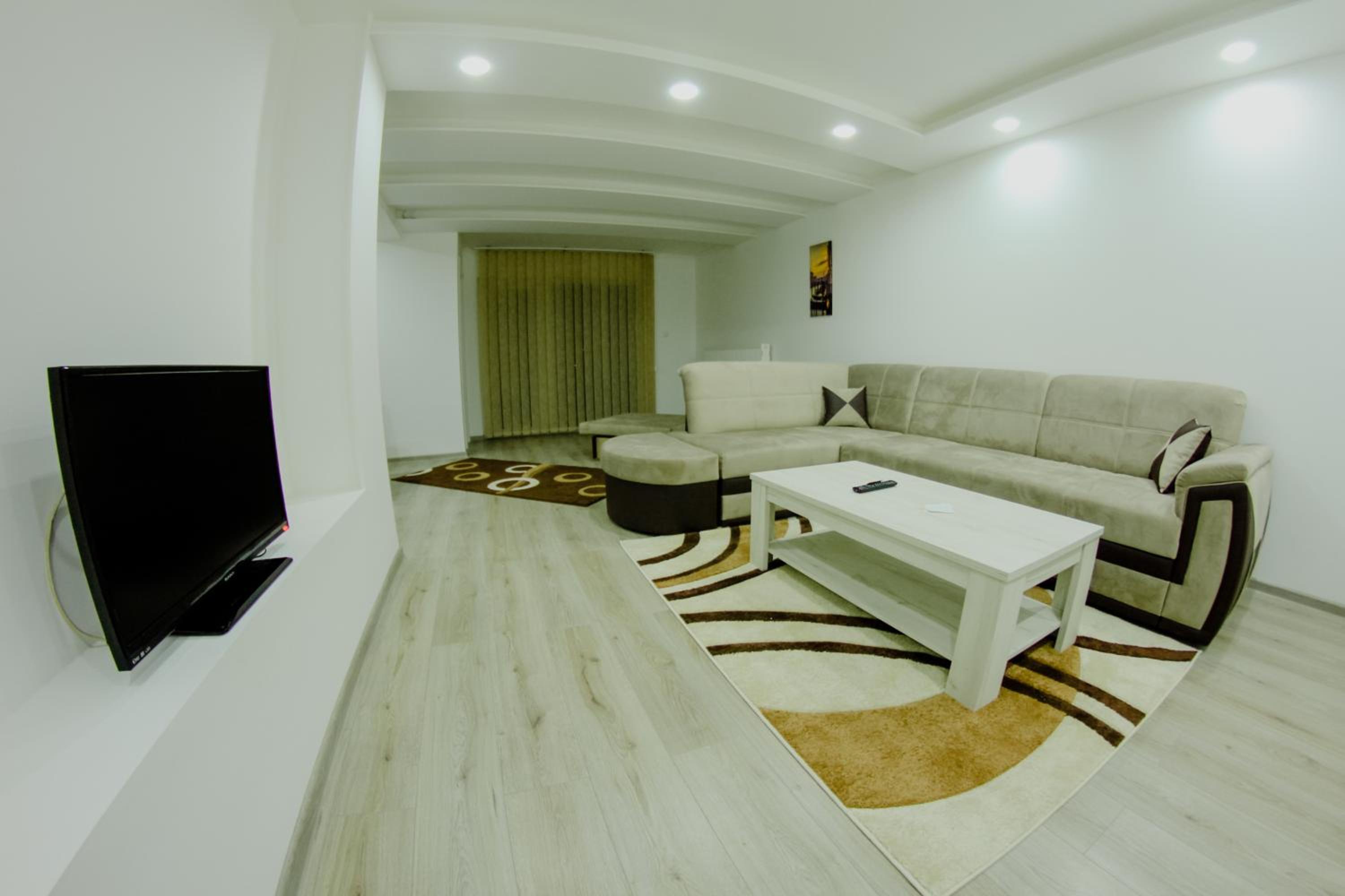 Deluxe apartments view 5