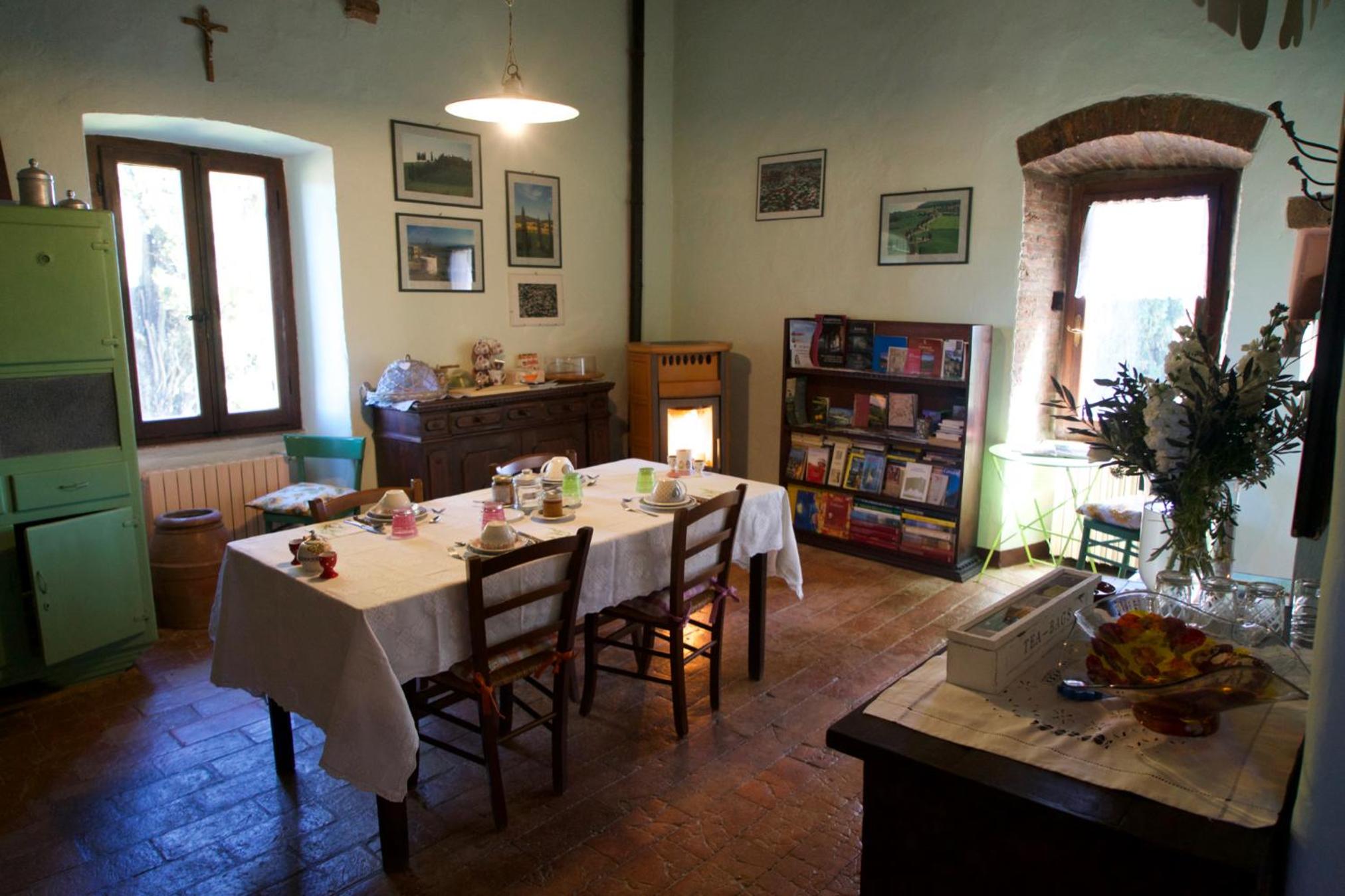 Photo 8