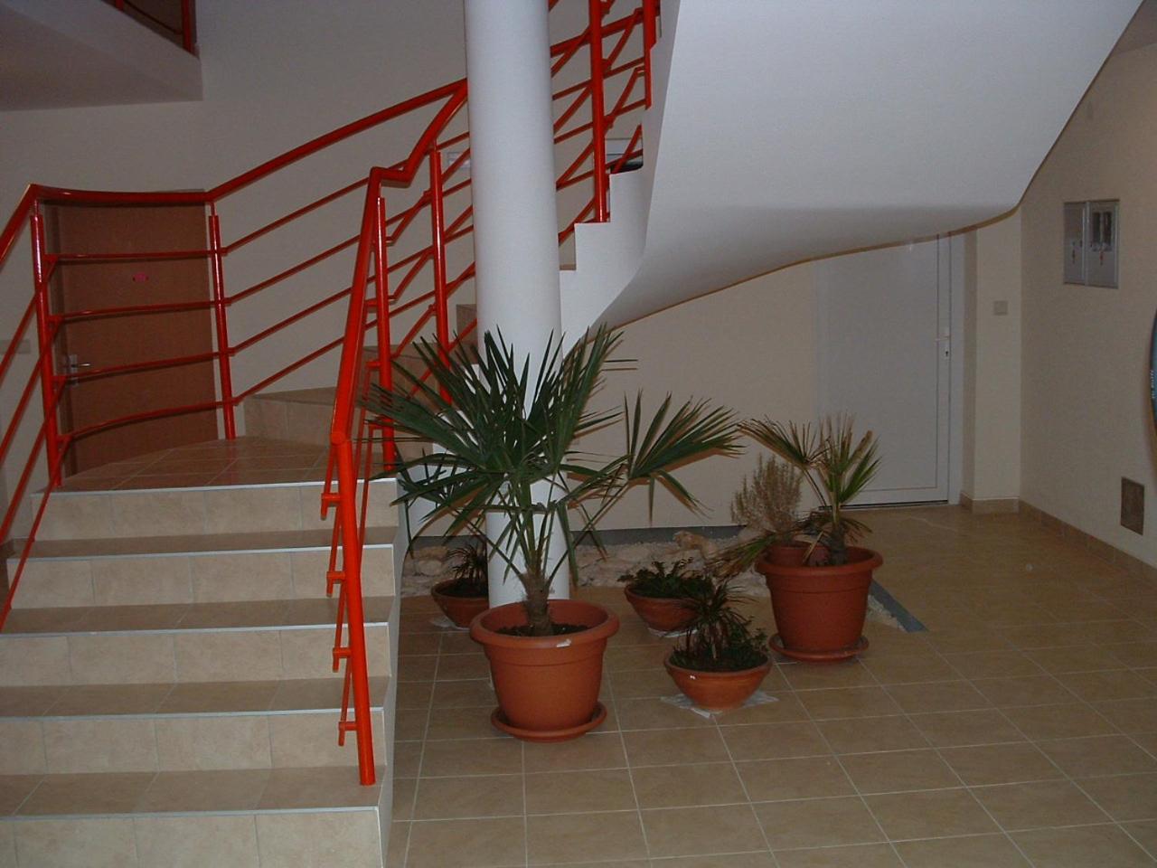 *****APARTMENT QUINCE