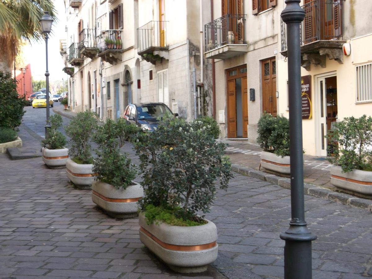 Via Giuseppe Garibaldi 115 photo 5