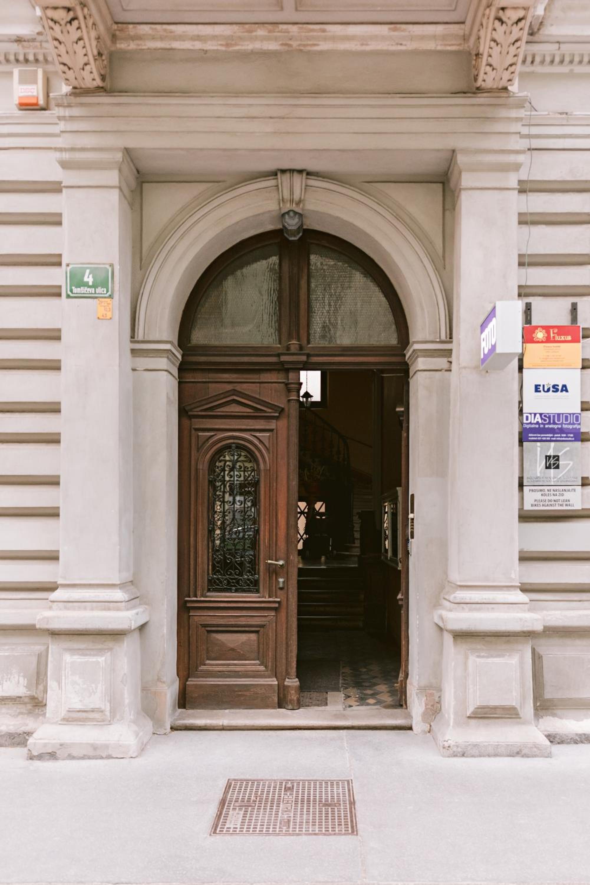 Photo 28