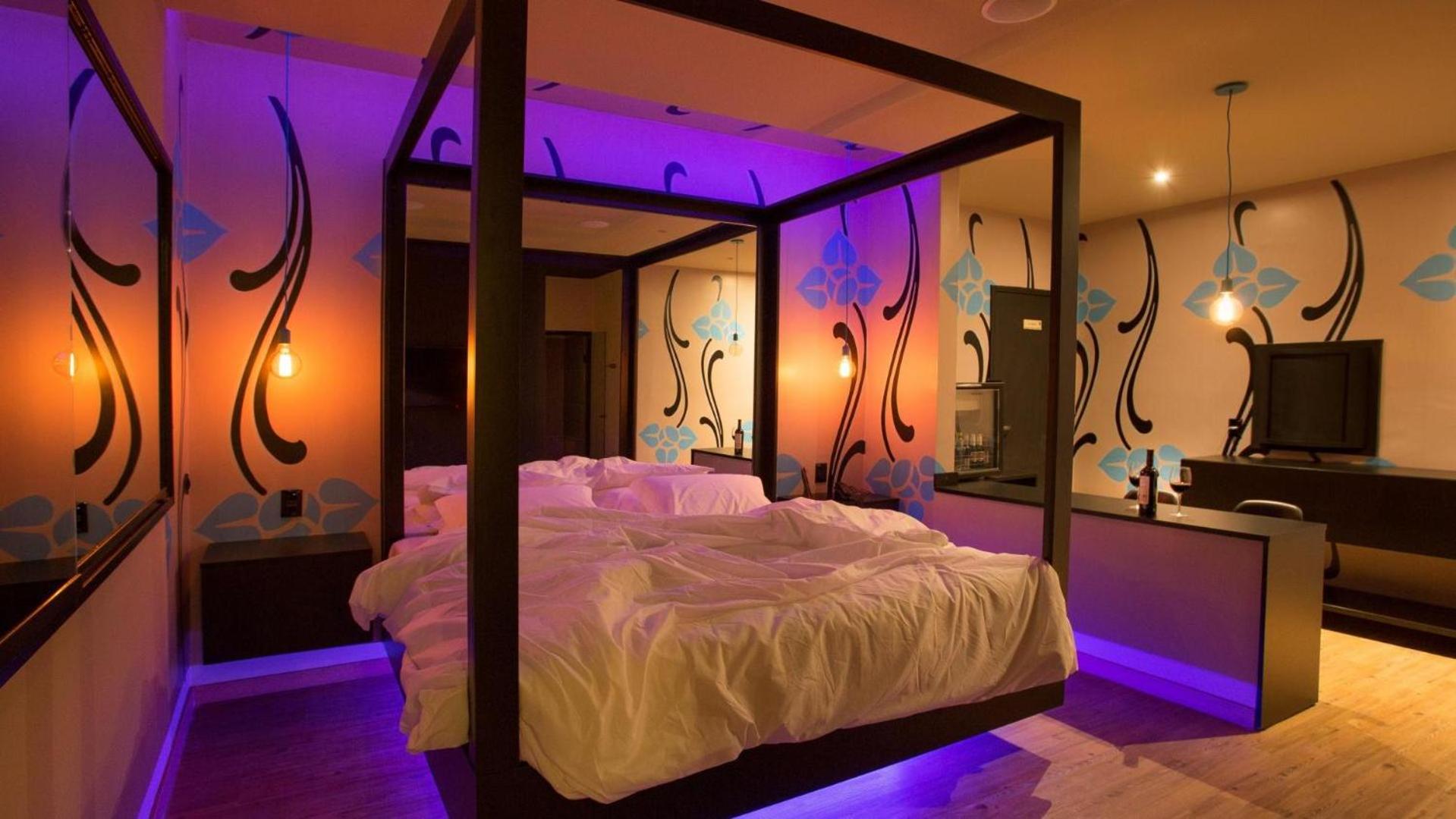 Tout Motel (Adults Only) view 4