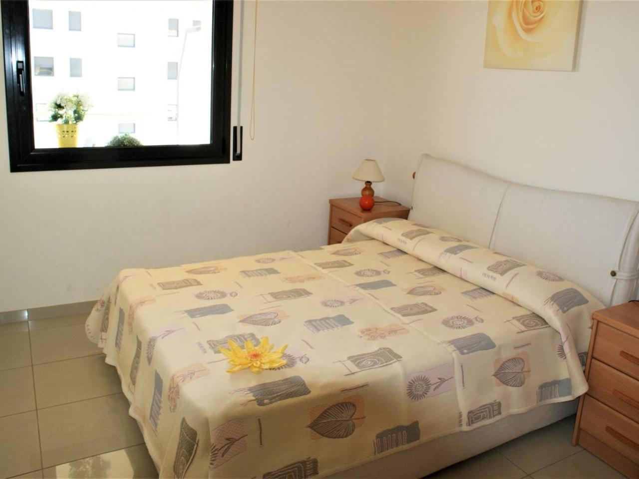 Precioso piso en Roses con piscina y parking AV-18 view 2