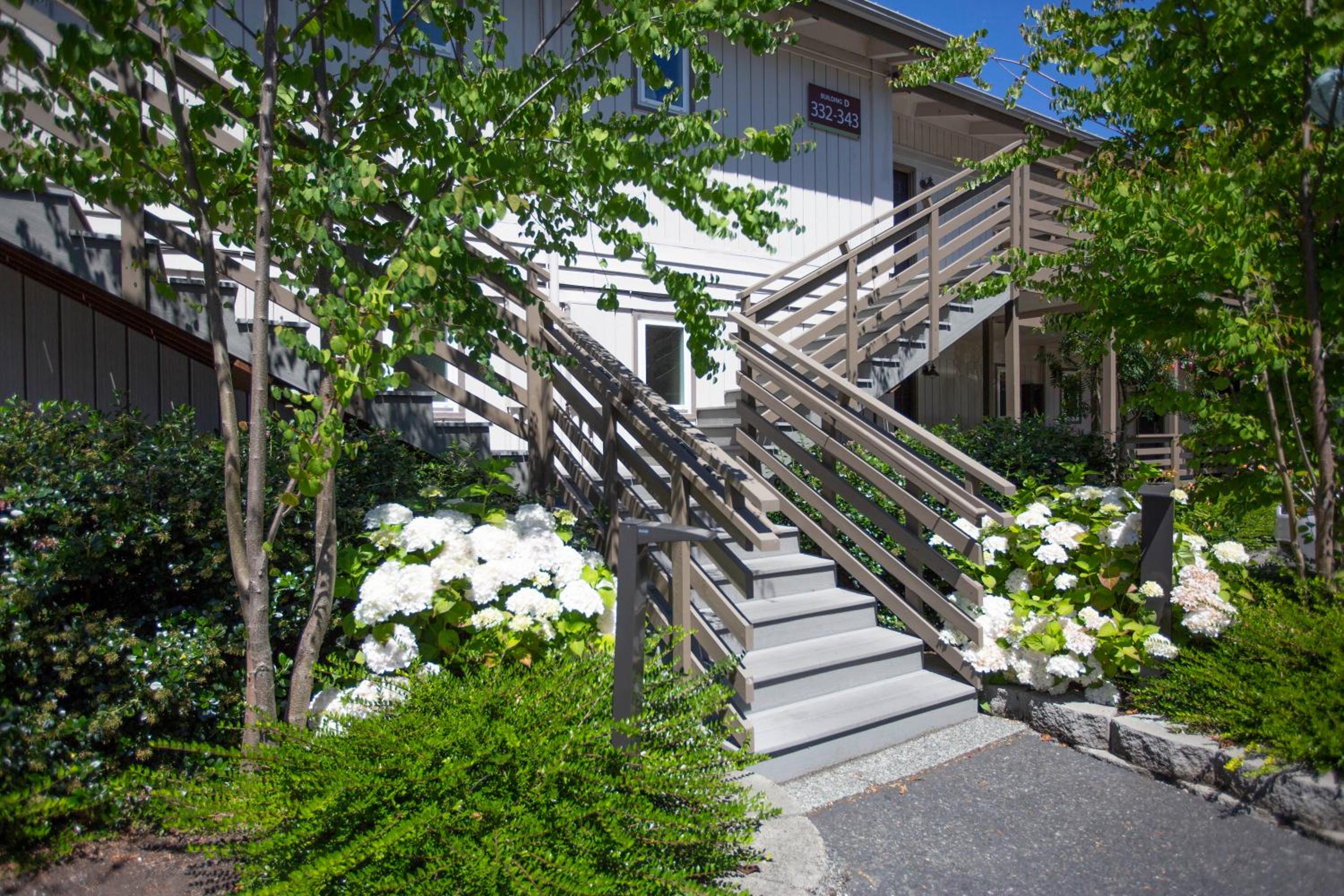 Earthbox Inn & Spa
