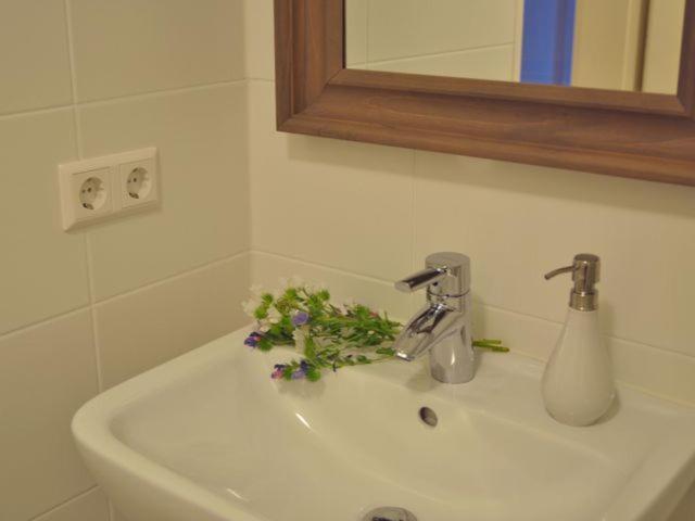 Photo 35