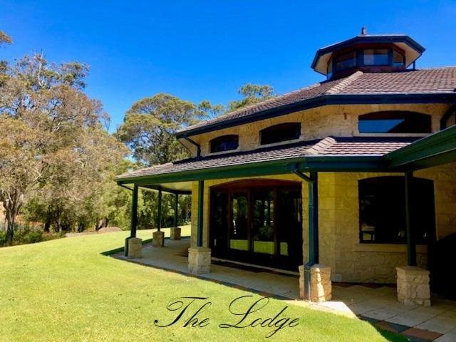 Harmony Forest Cottages & Lake side Lodge