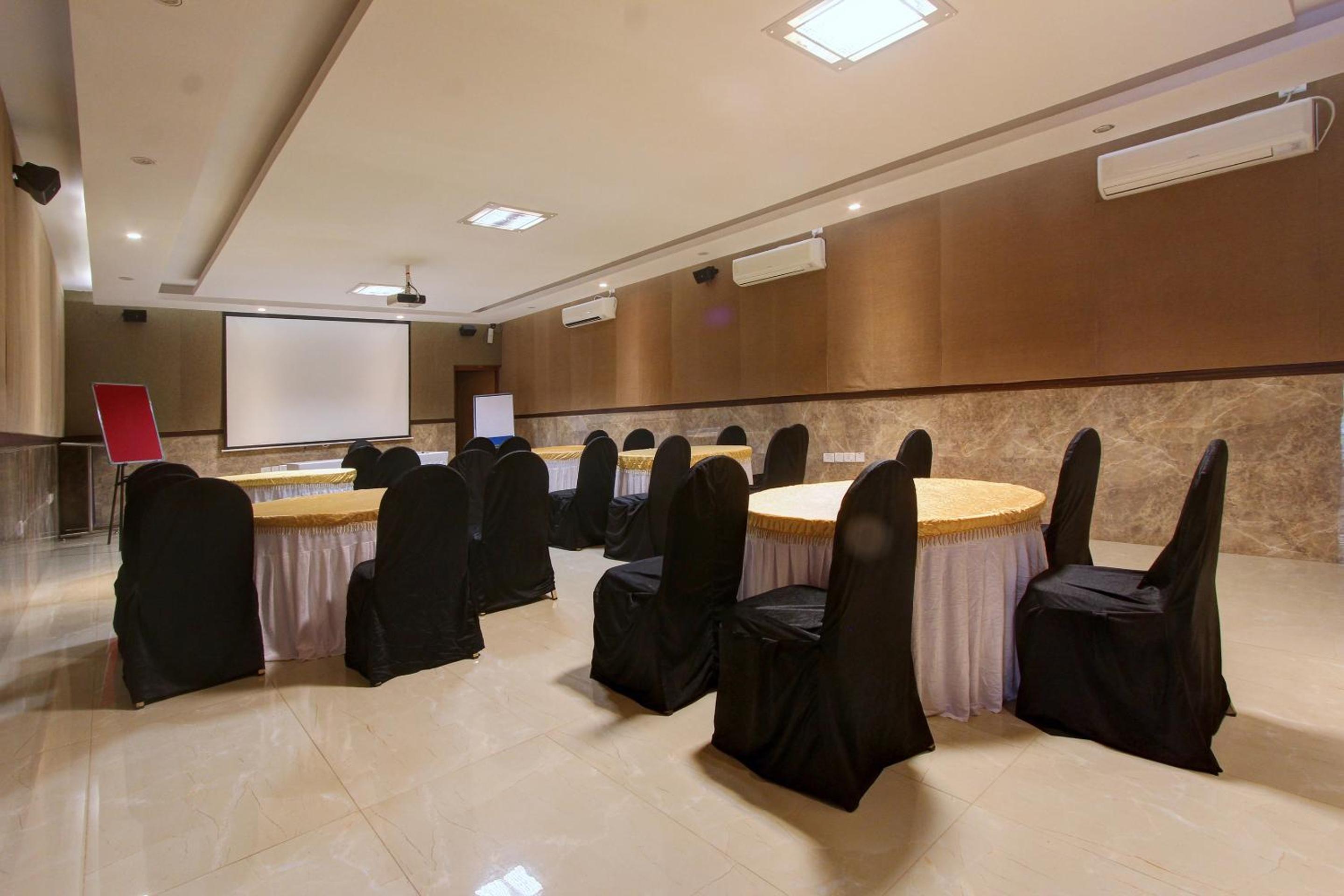 meeting & event spaces