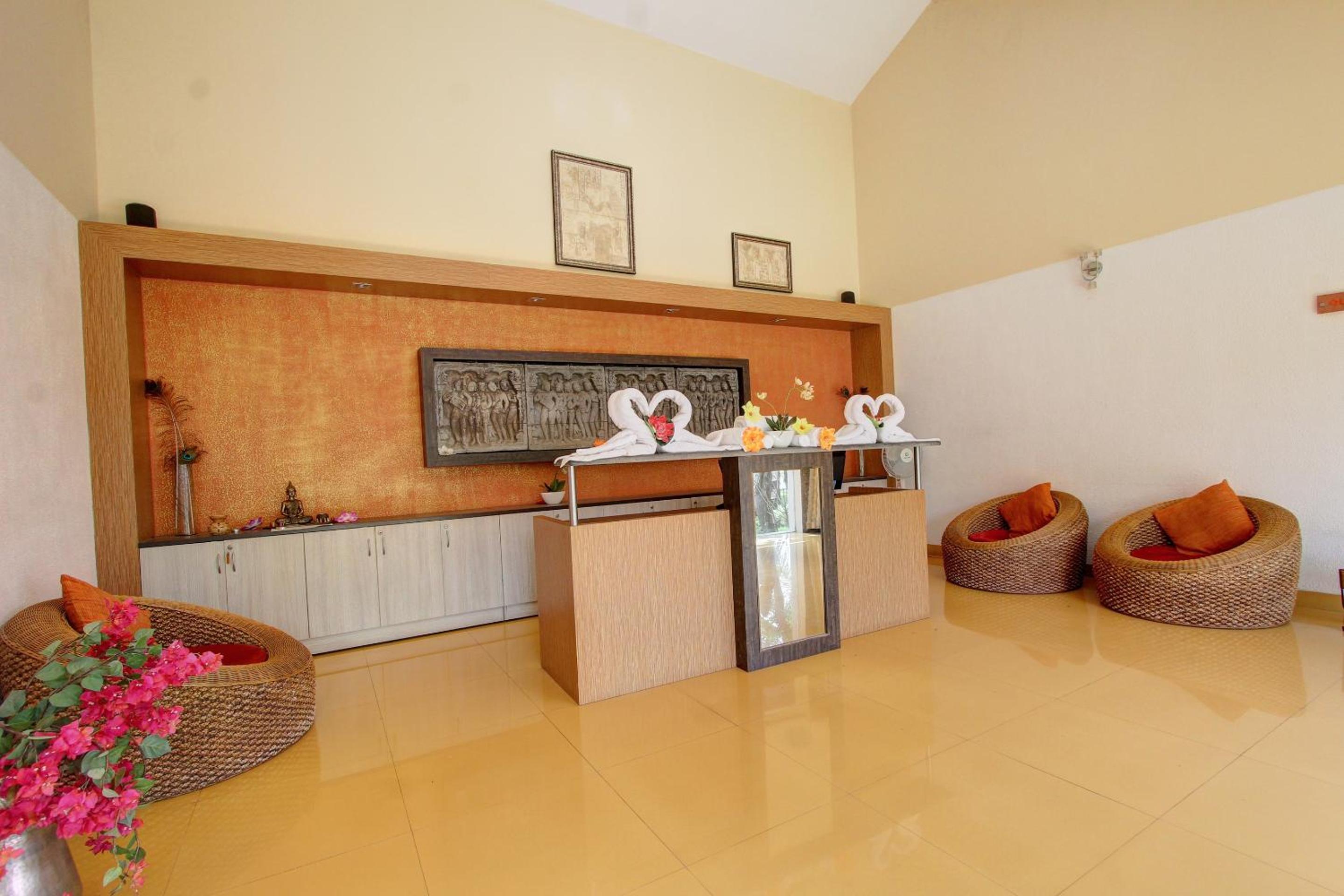Golden Amoon Resort