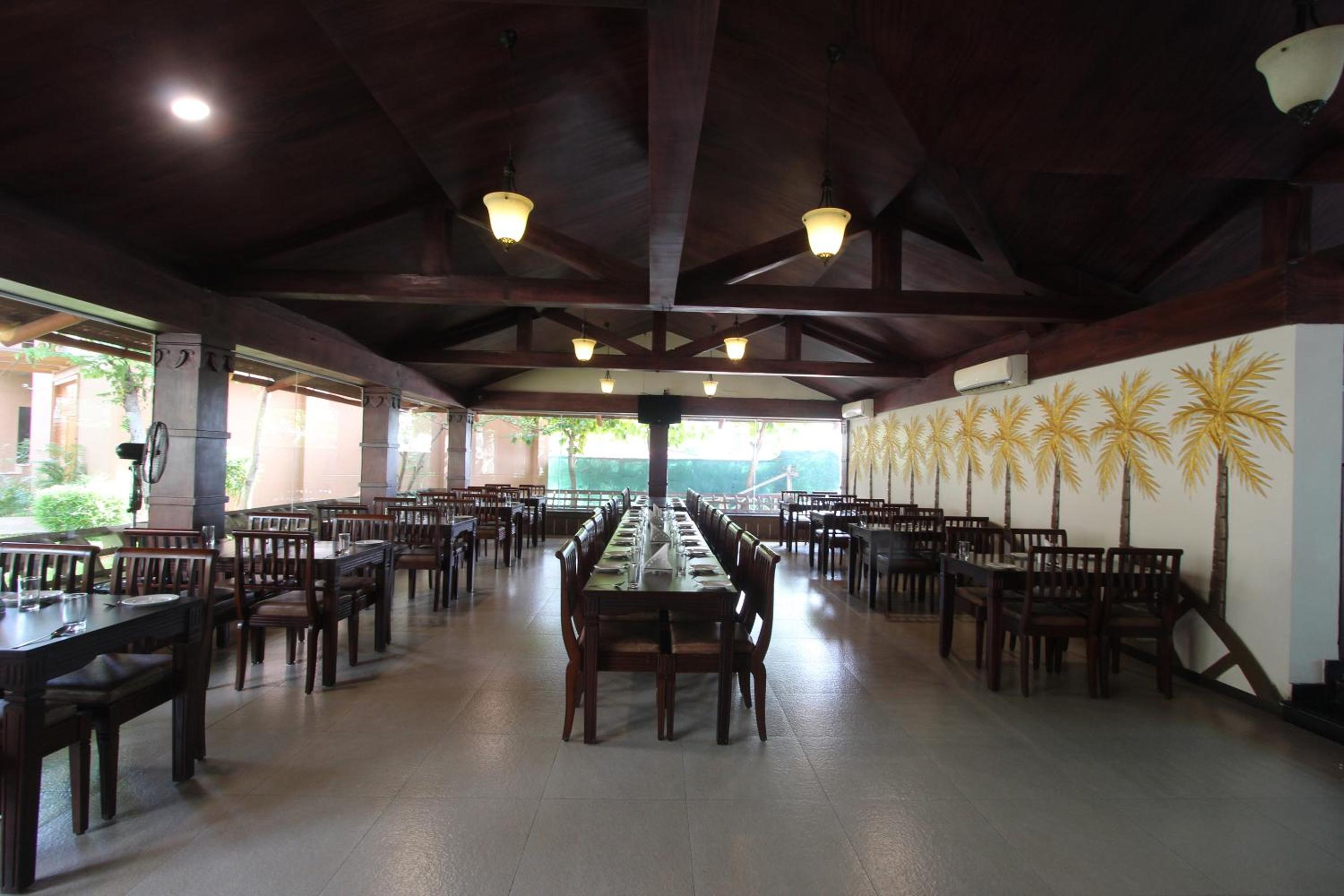 Golden Amoon Resort
