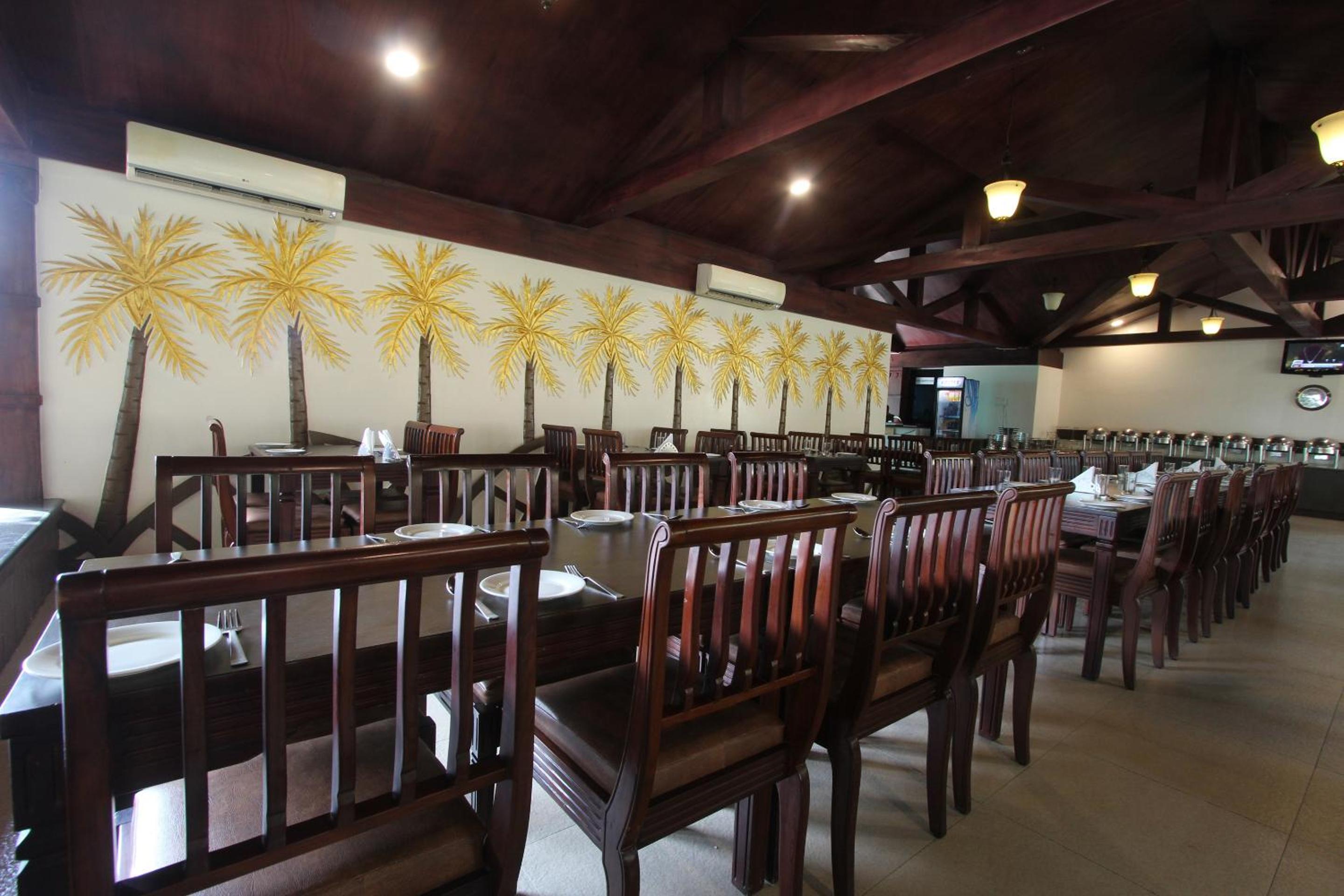 Golden Amoon Resort