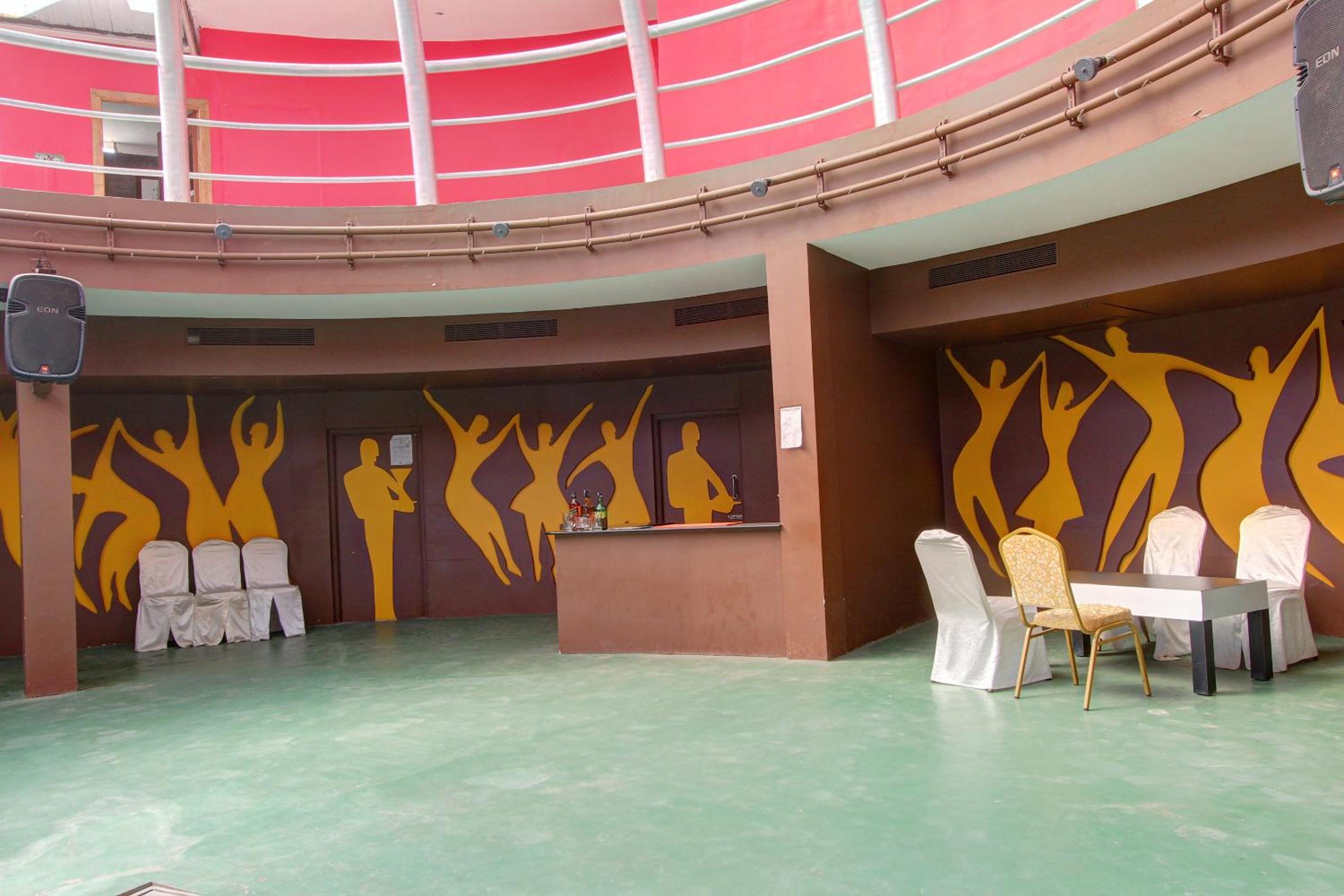 Golden Amoon Resort