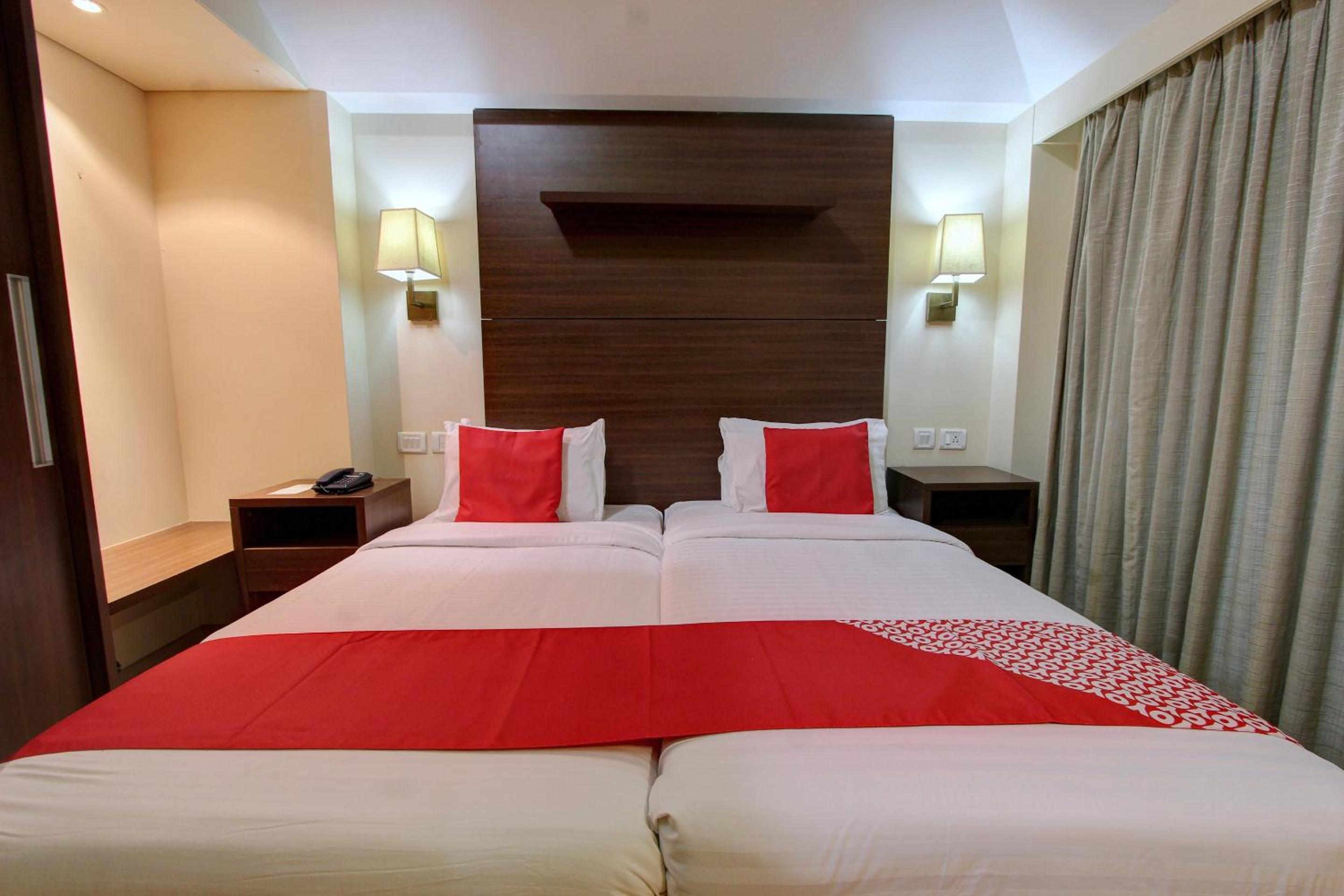 Golden Amoon Resort