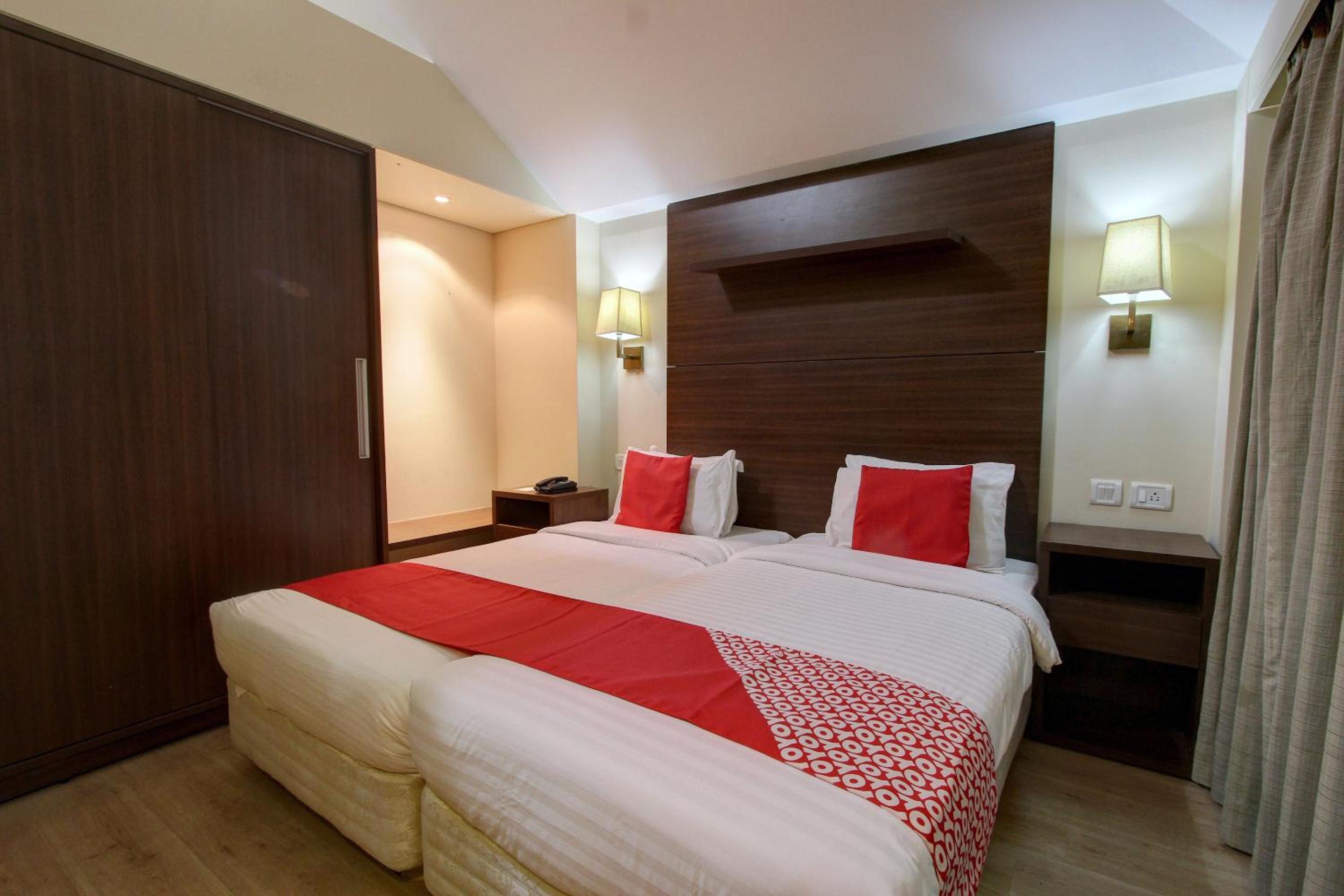 Golden Amoon Resort