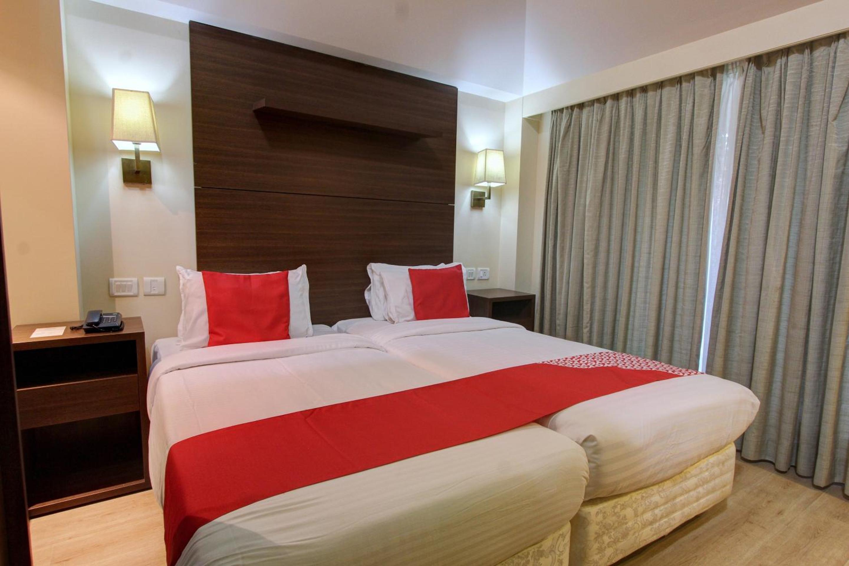 Golden Amoon Resort