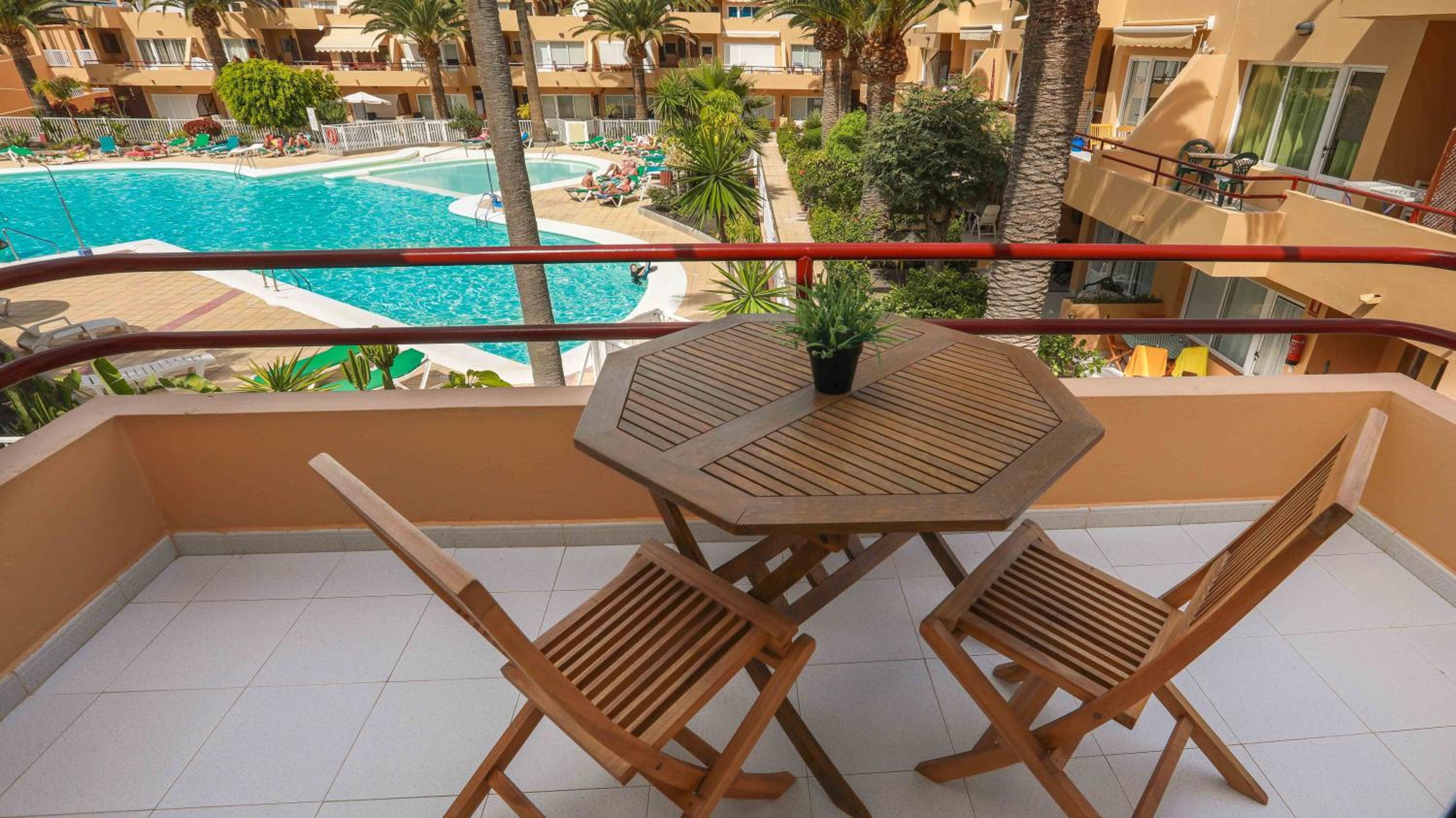 Luxury Cayetana, by Comfortable Luxury