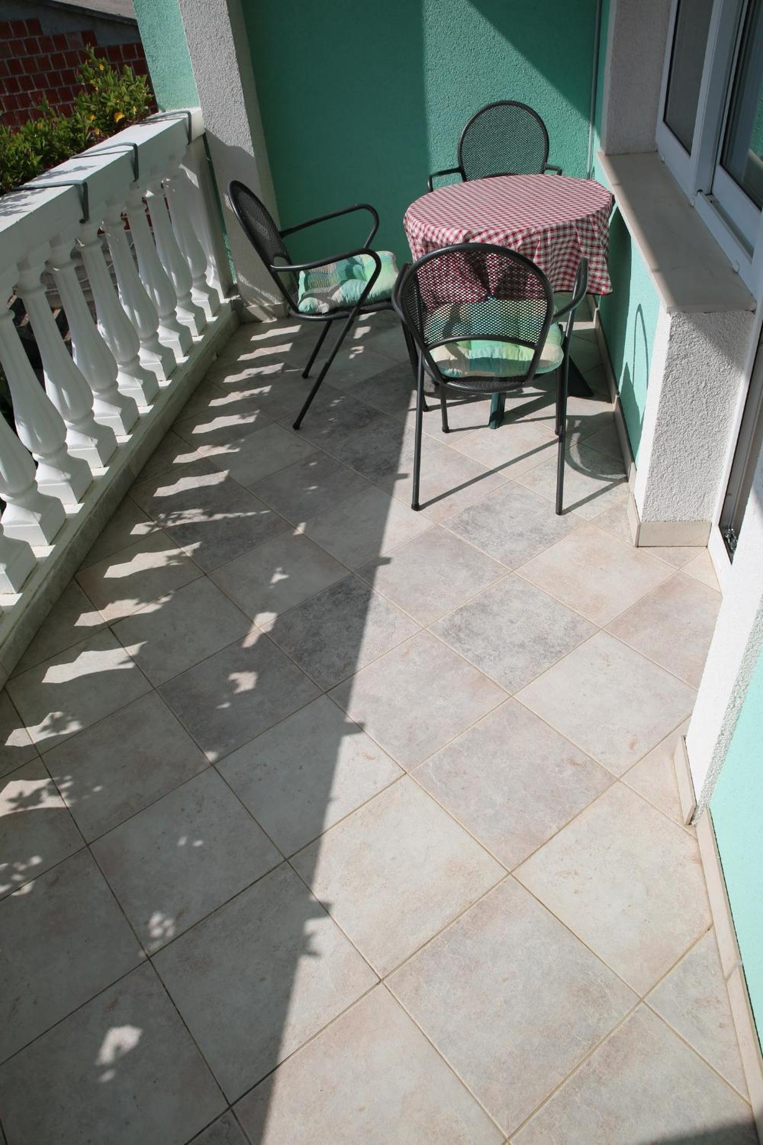 Photo 42