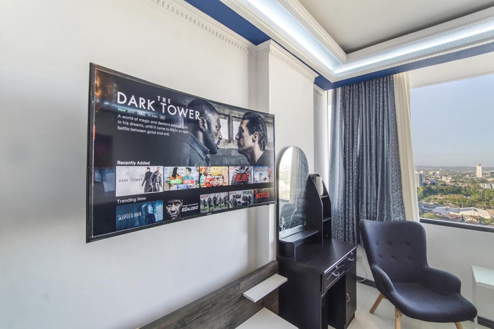 Avenir Condo for rent near IT Park Cebu with 49-inch Samsung Curve TV
