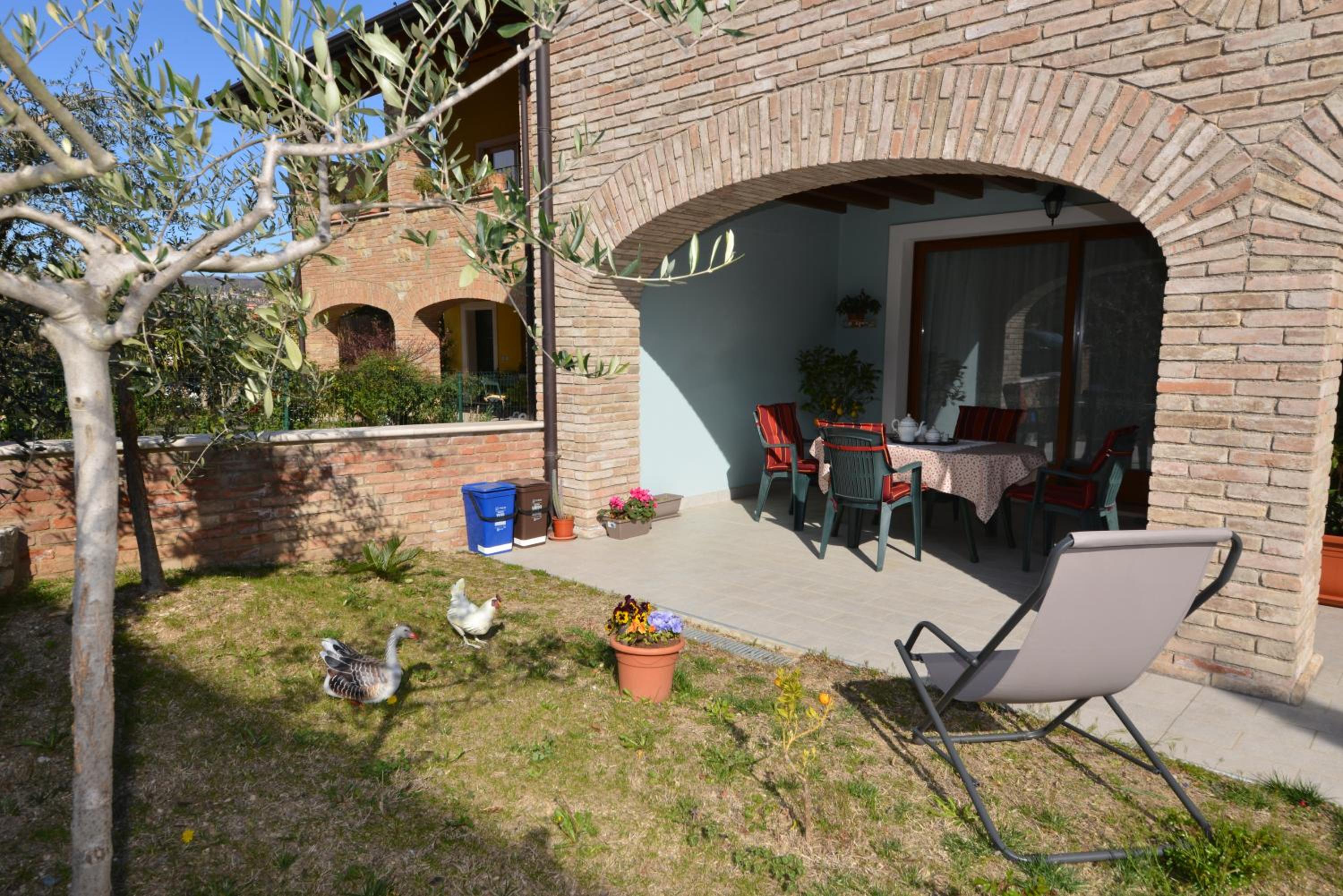 Photo 48