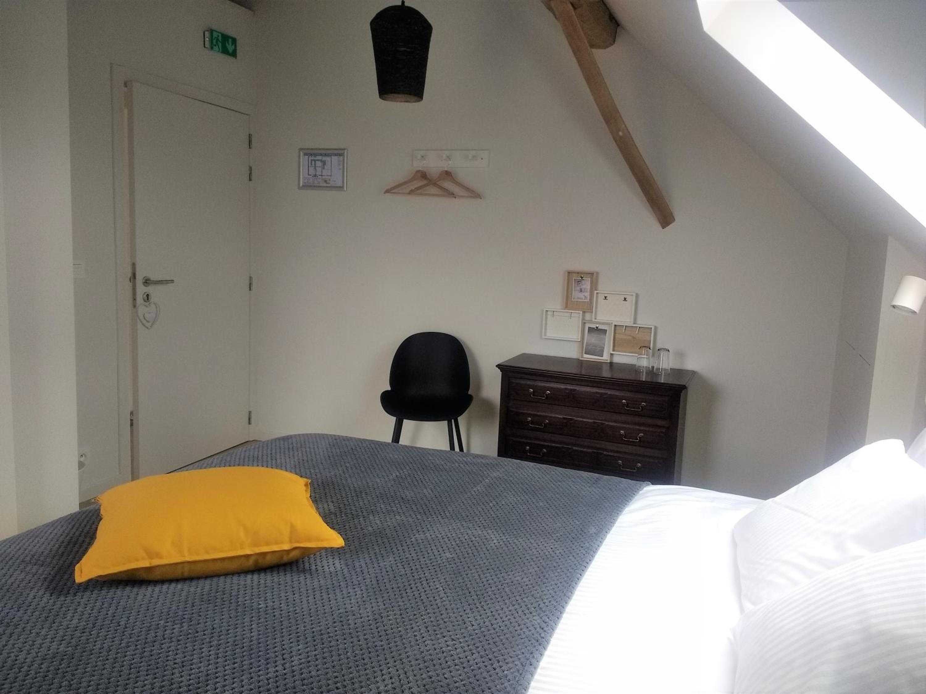 Photo 18