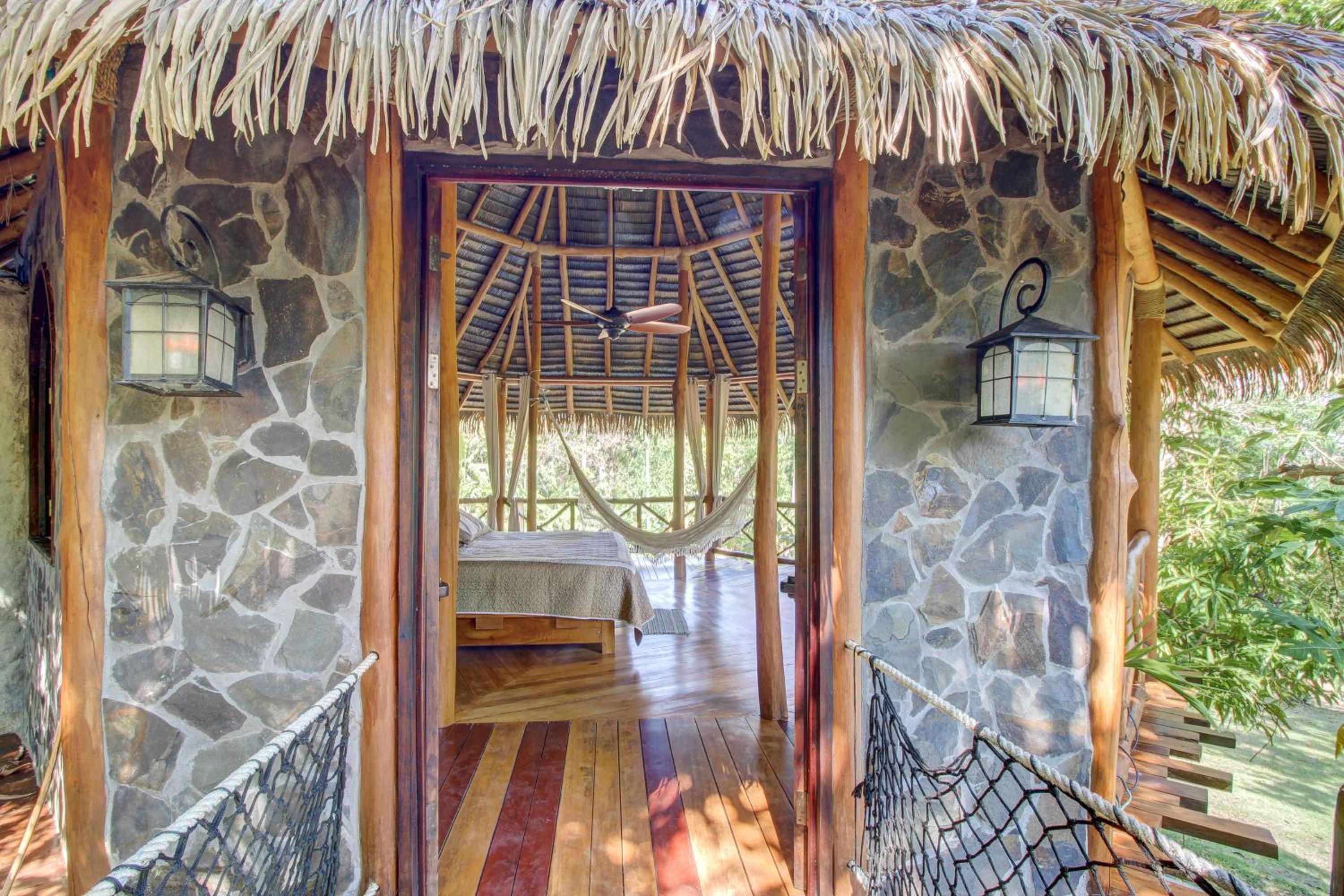 CASA CONTIKI