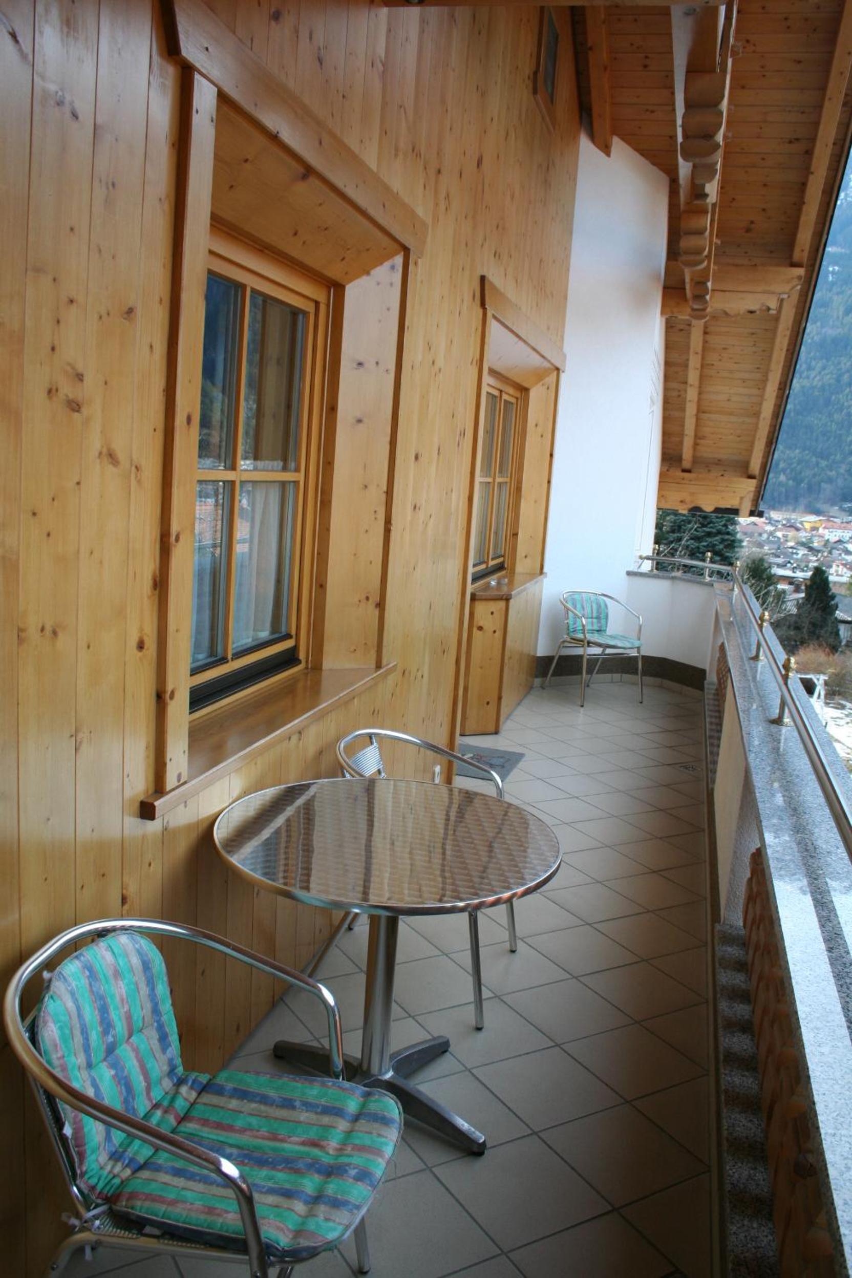 Photo 20