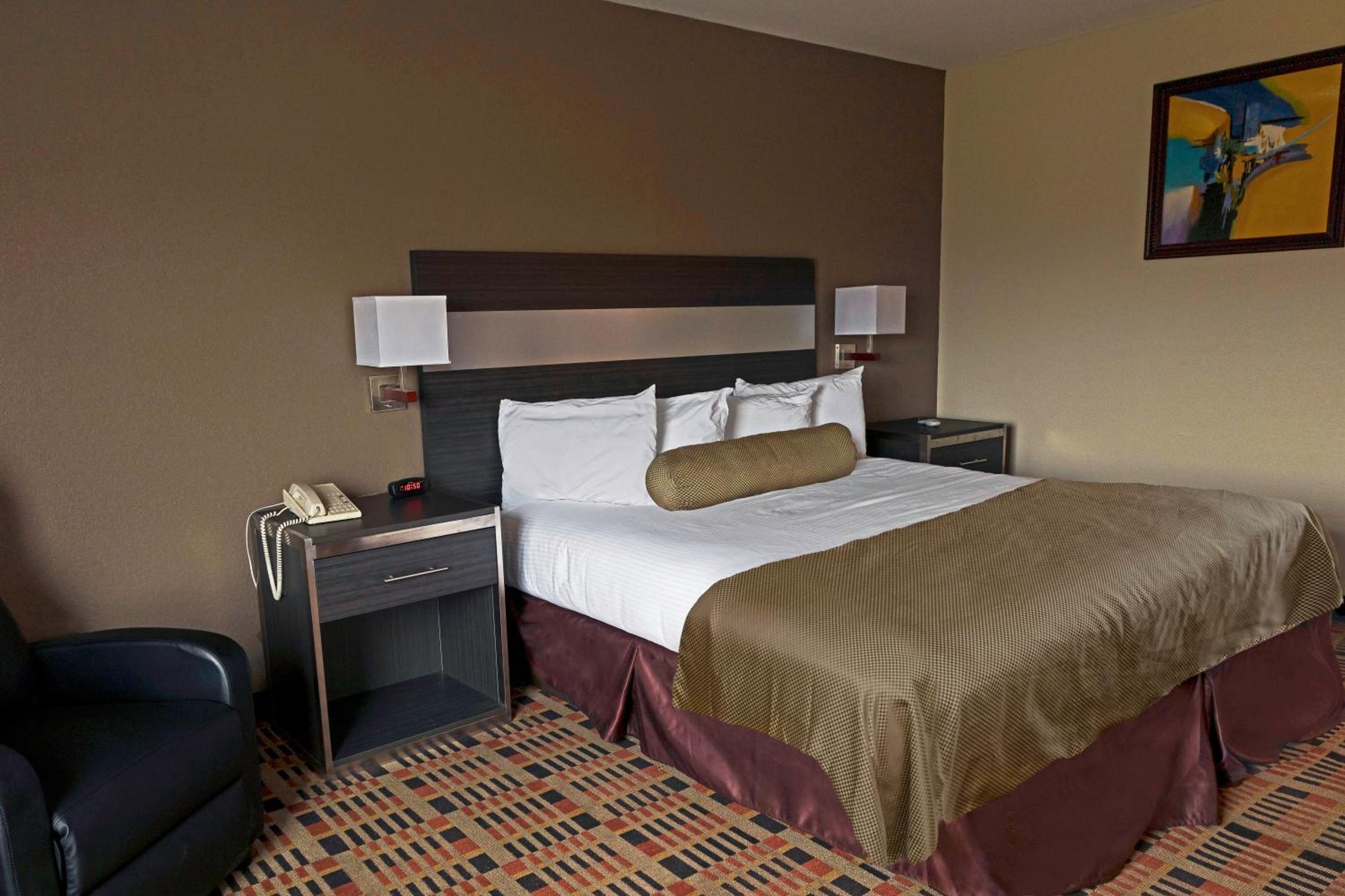 Wingate by Wyndham Somerset view 5