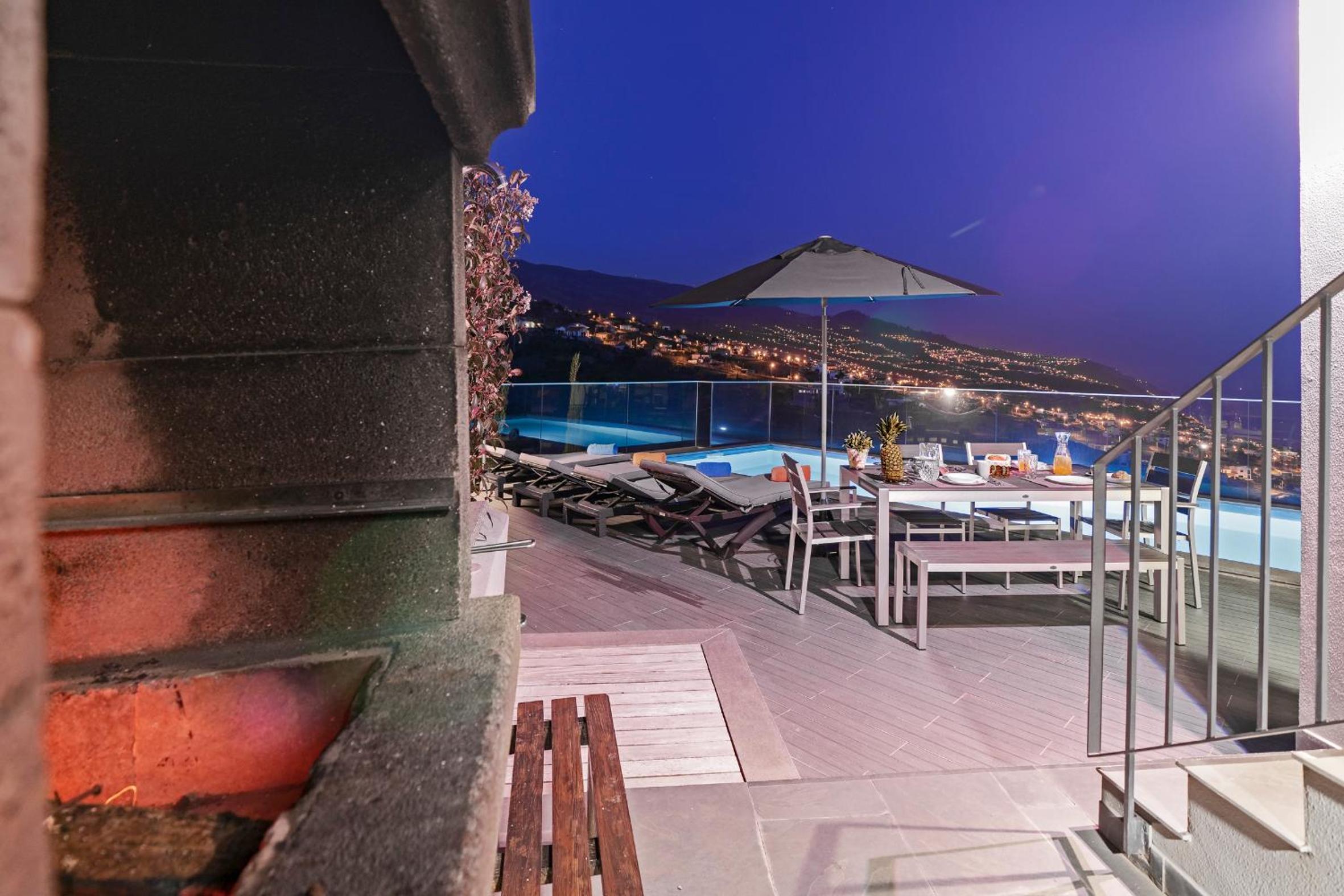 Villa Clementina | Cliffs&Ocean | Heated Pool view 3