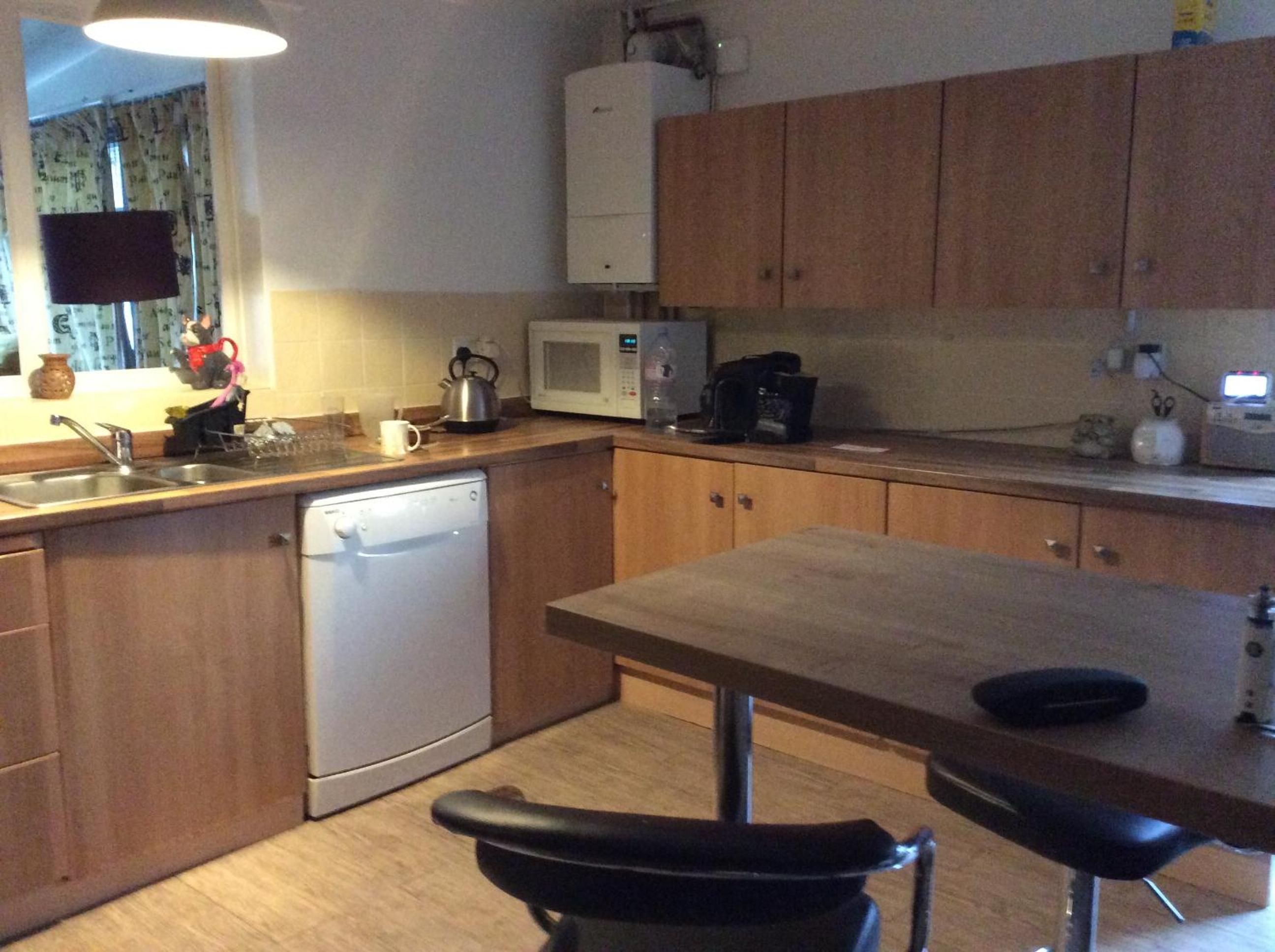 J8 m27, photo 14
