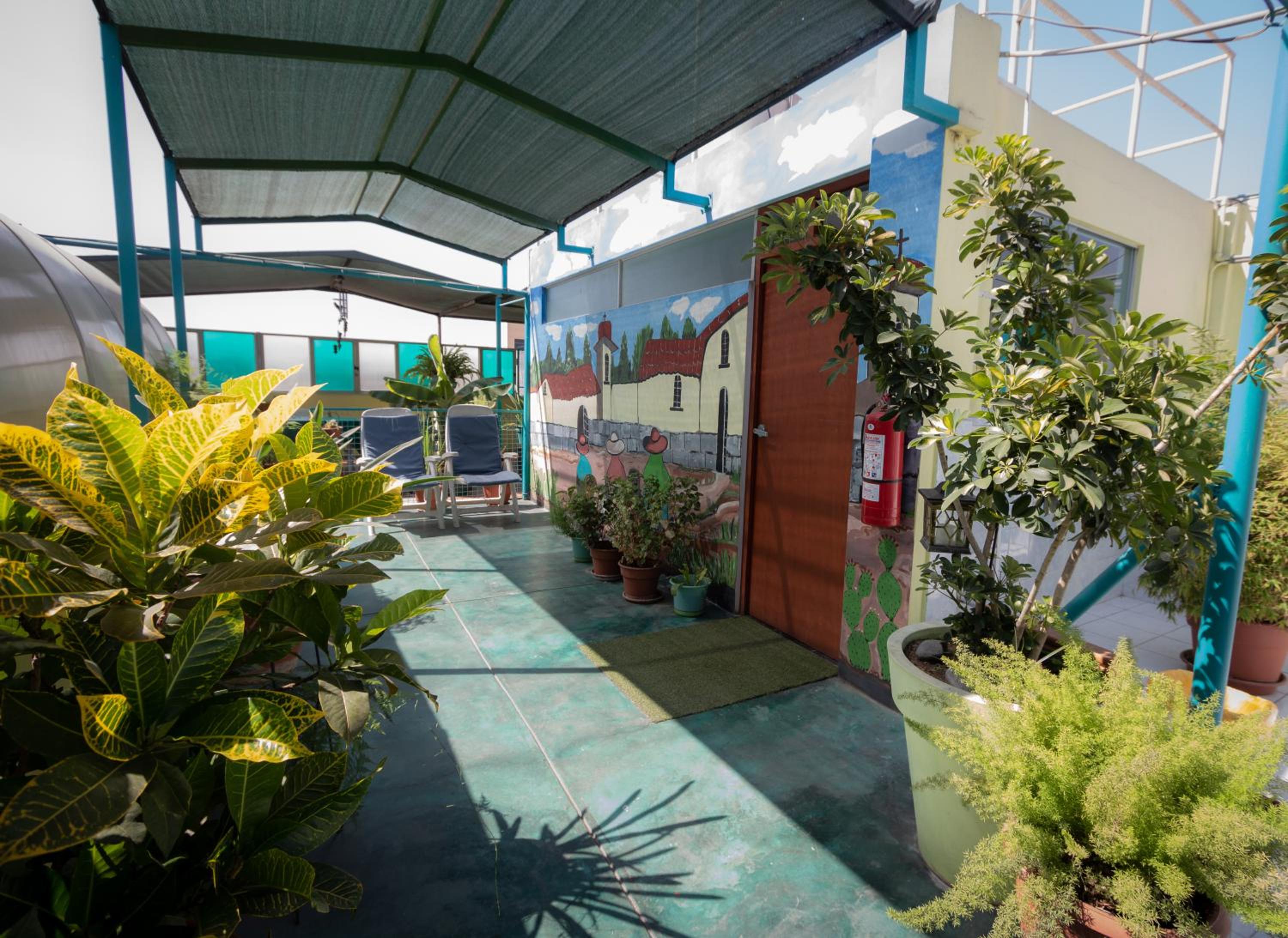 Mama Backpackers view 3