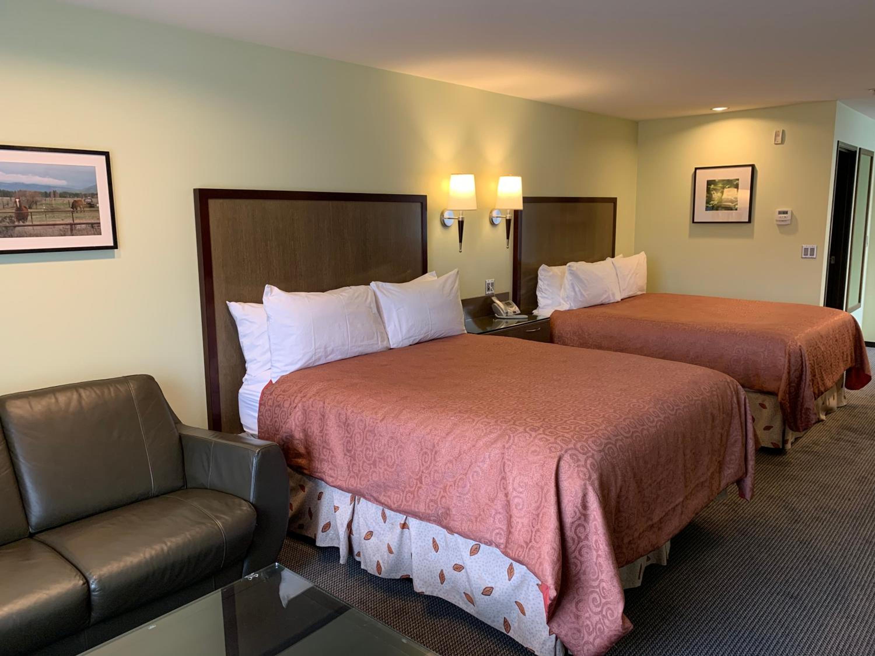 Best Western Snowcap Lodge - Property Image 11