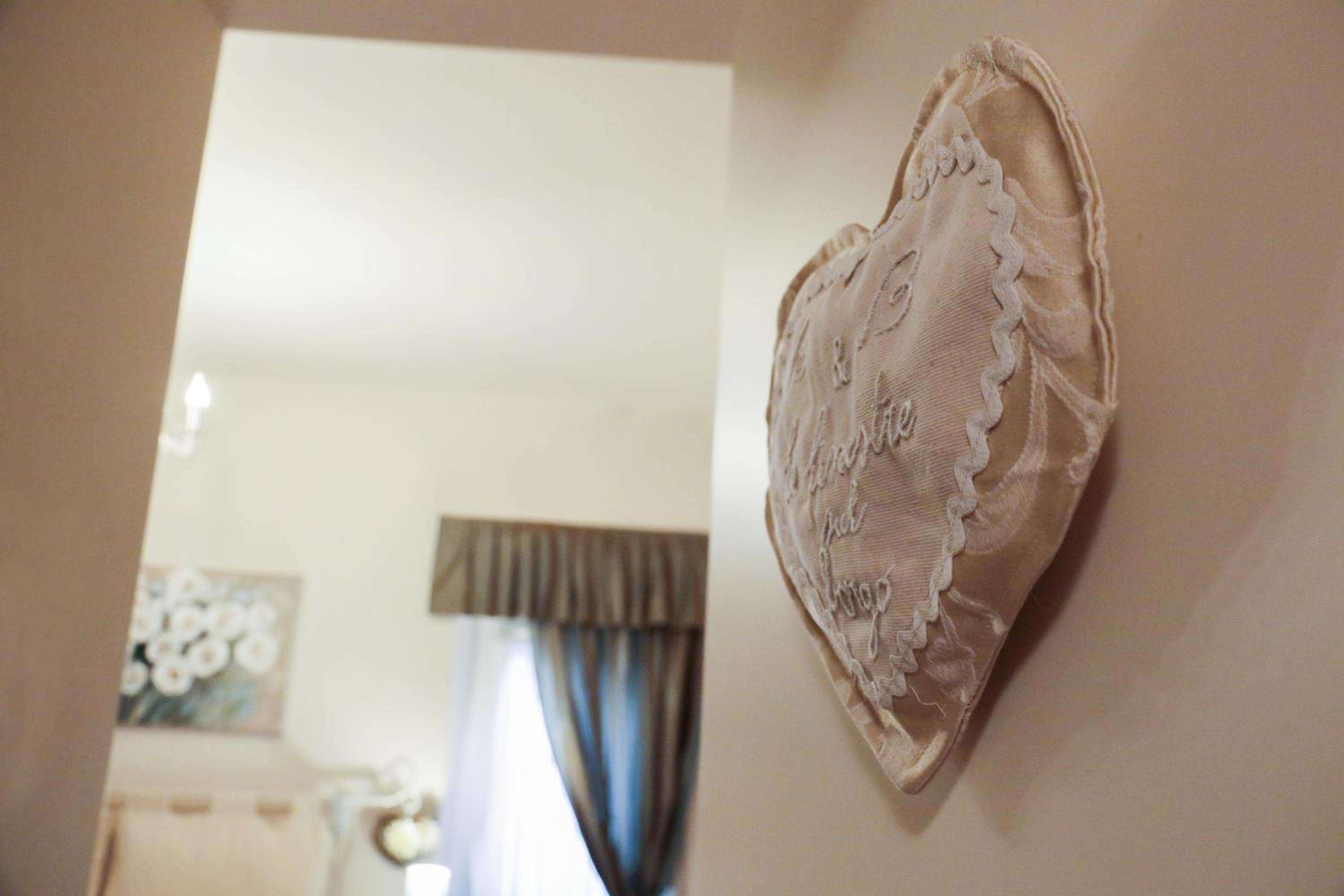 Le Finestre sul Borgo Rooms