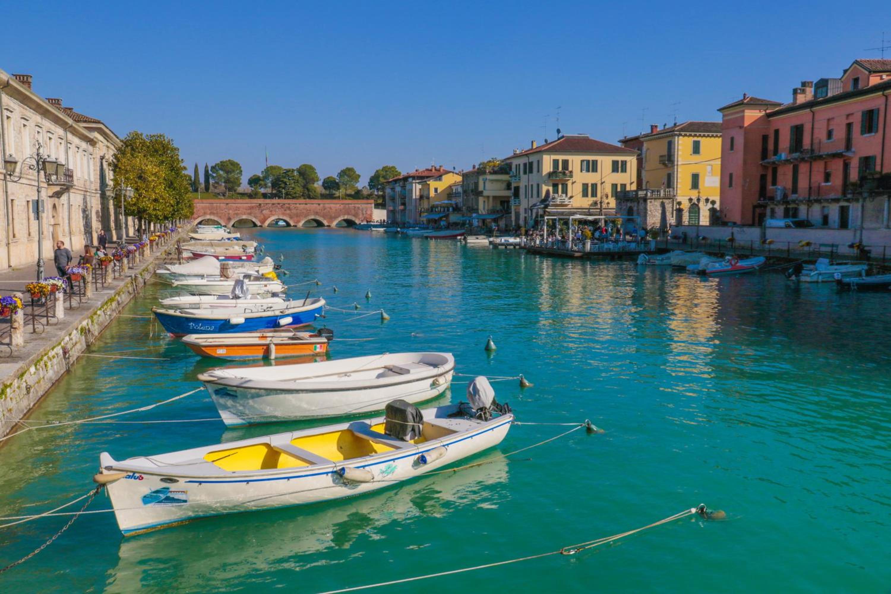 Le Finestre sul Borgo Rooms