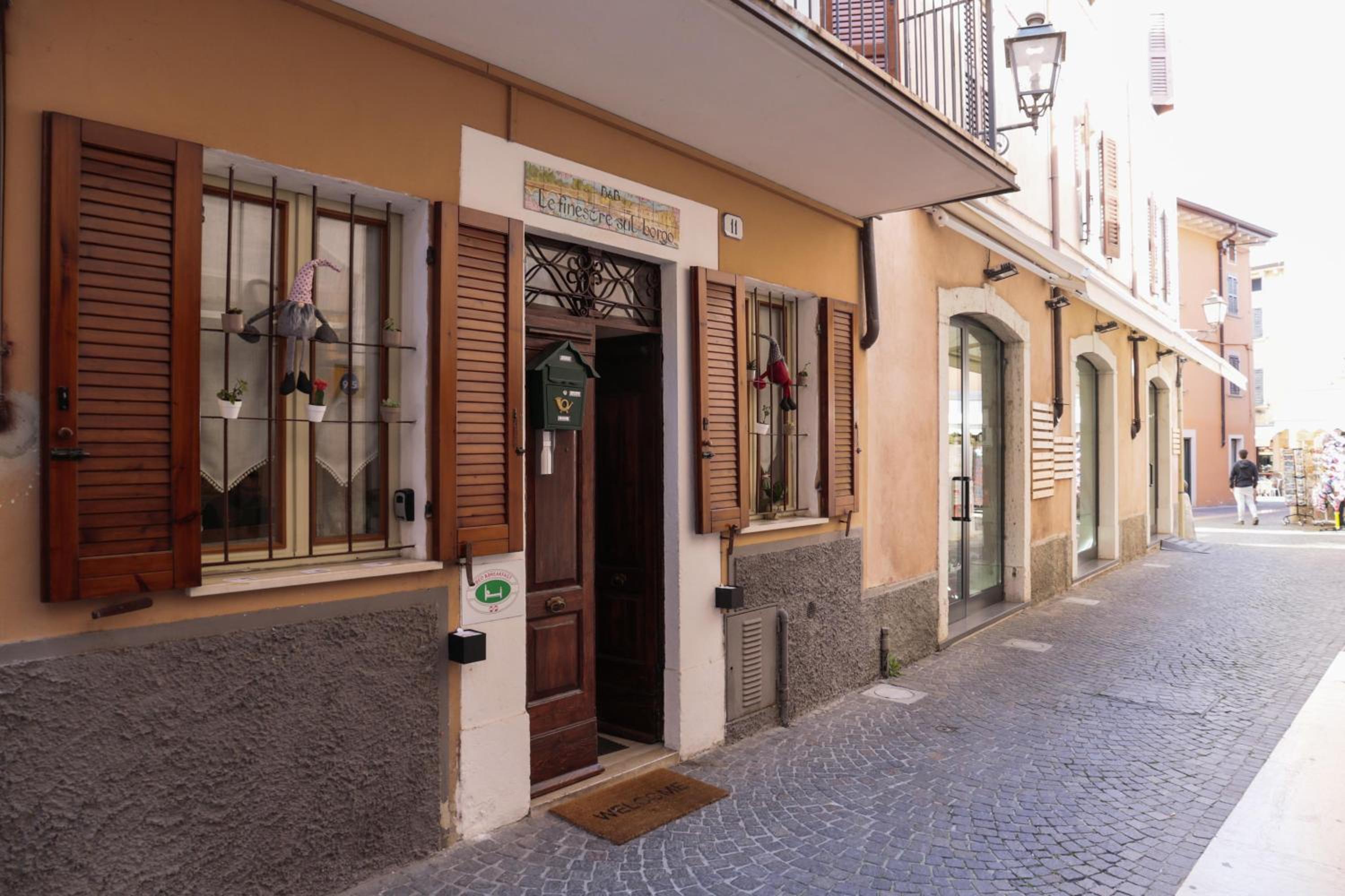 Le Finestre sul Borgo Rooms