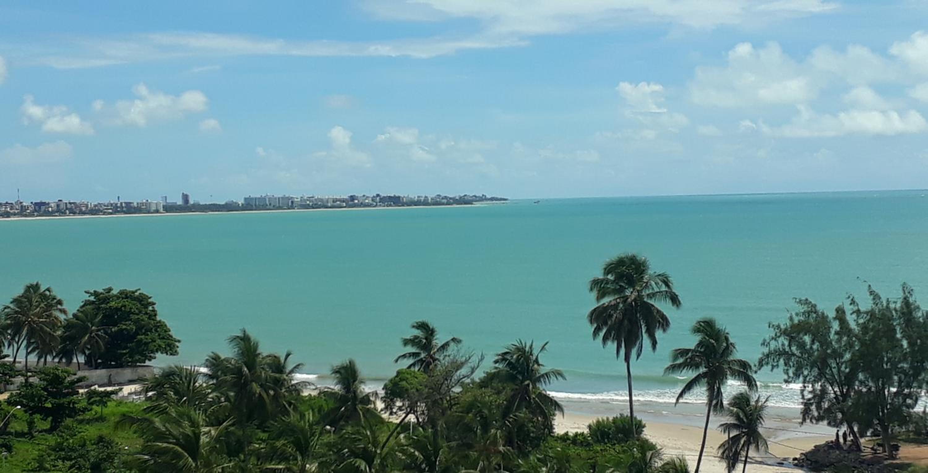 Flat praia Bessa conforto localização e seguro