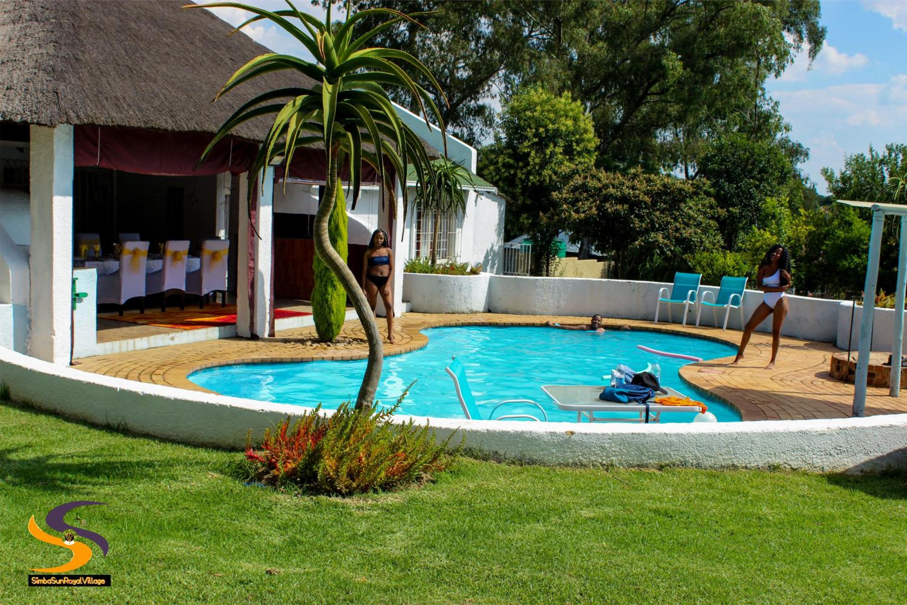 SimbaSun Cottages