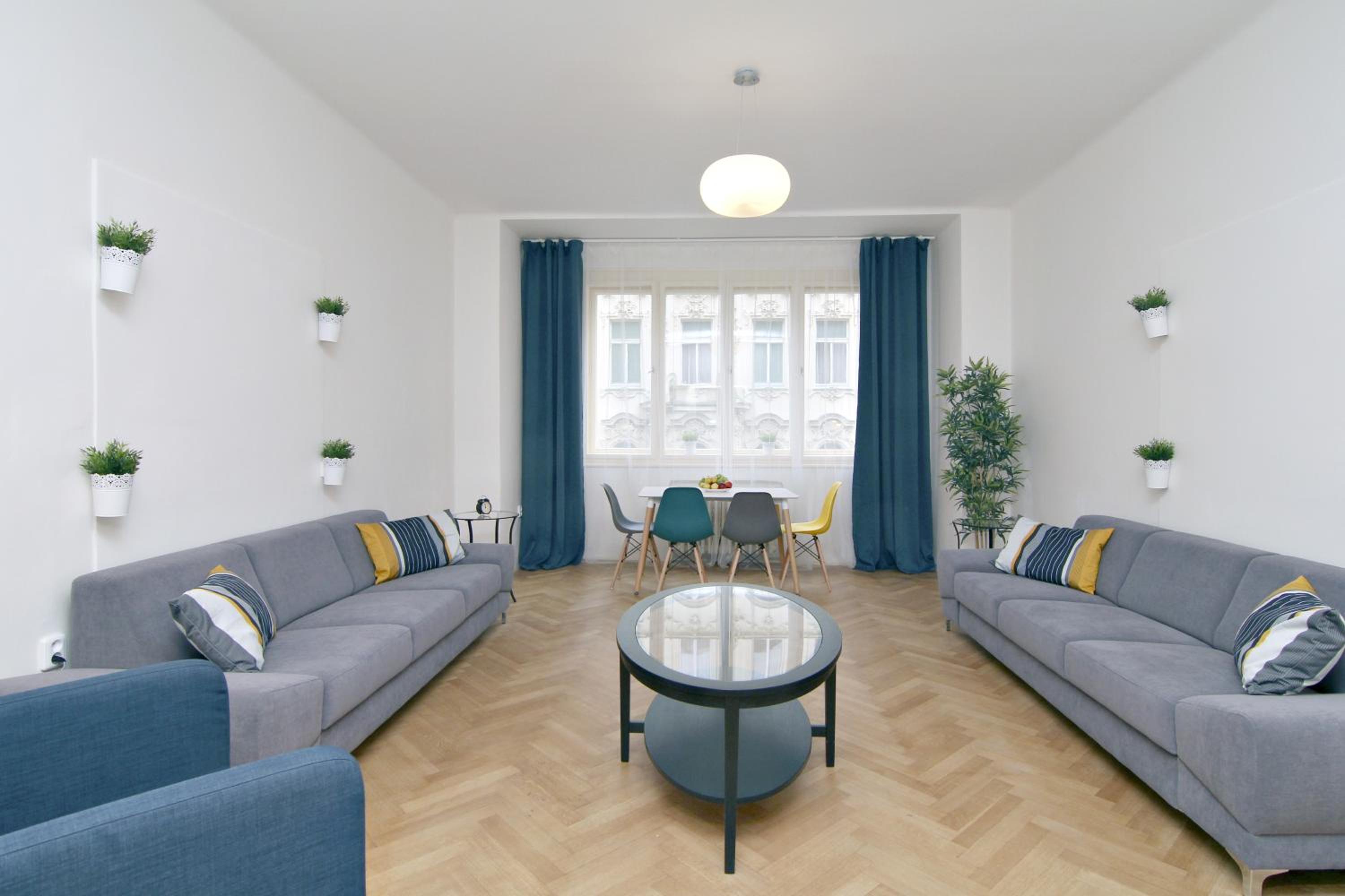 Apartments with 2 Bathrooms