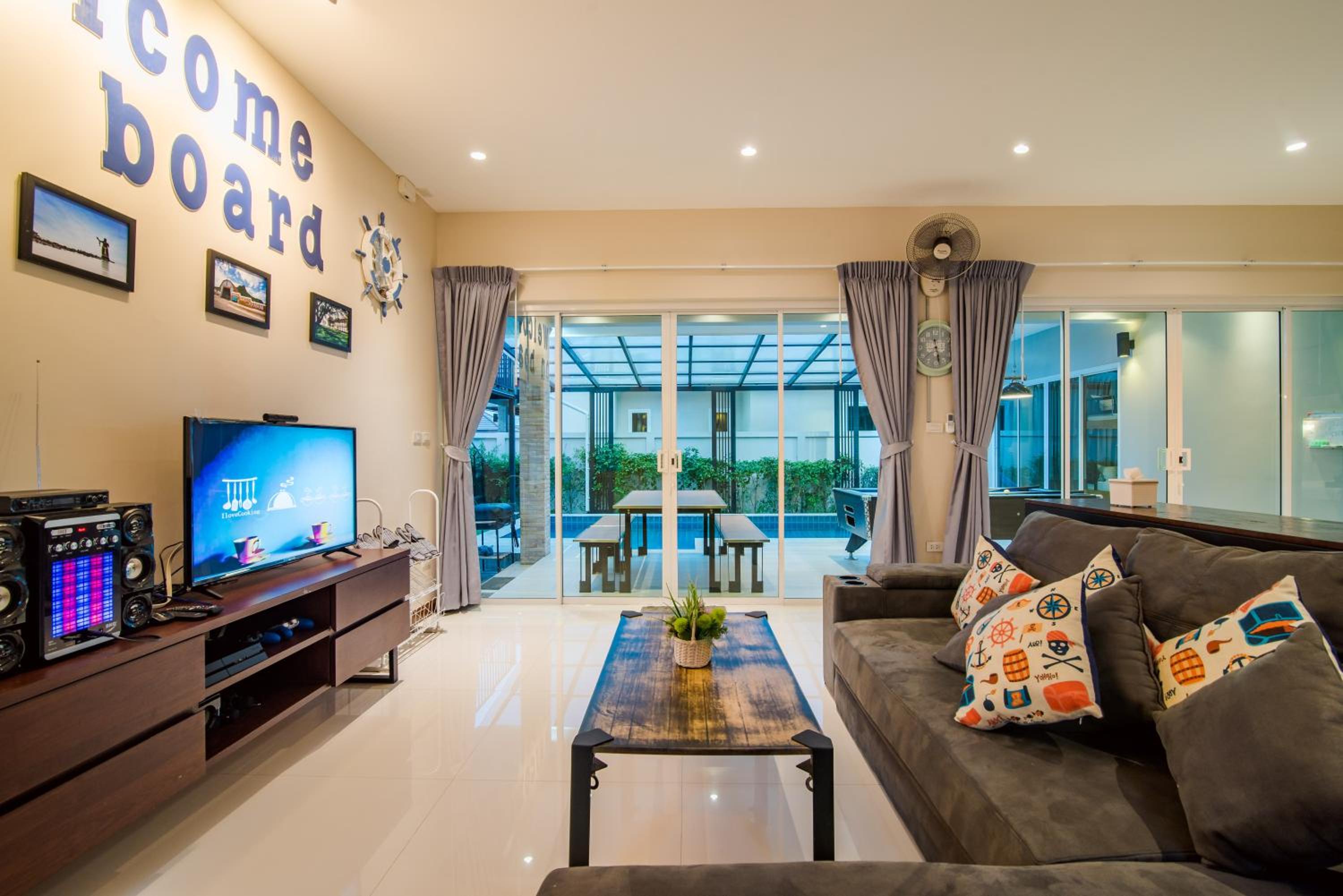 lounge