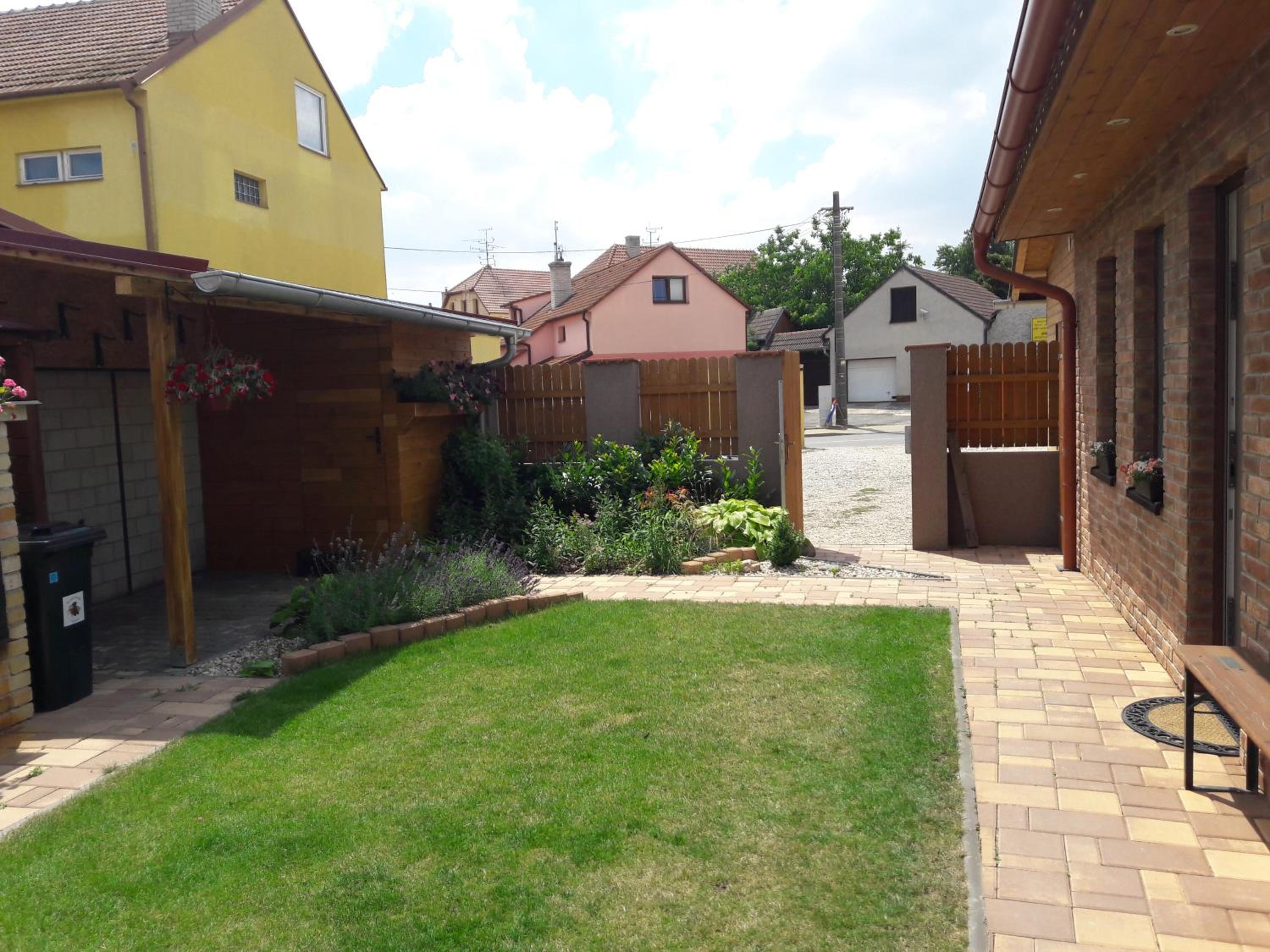 Photo 18