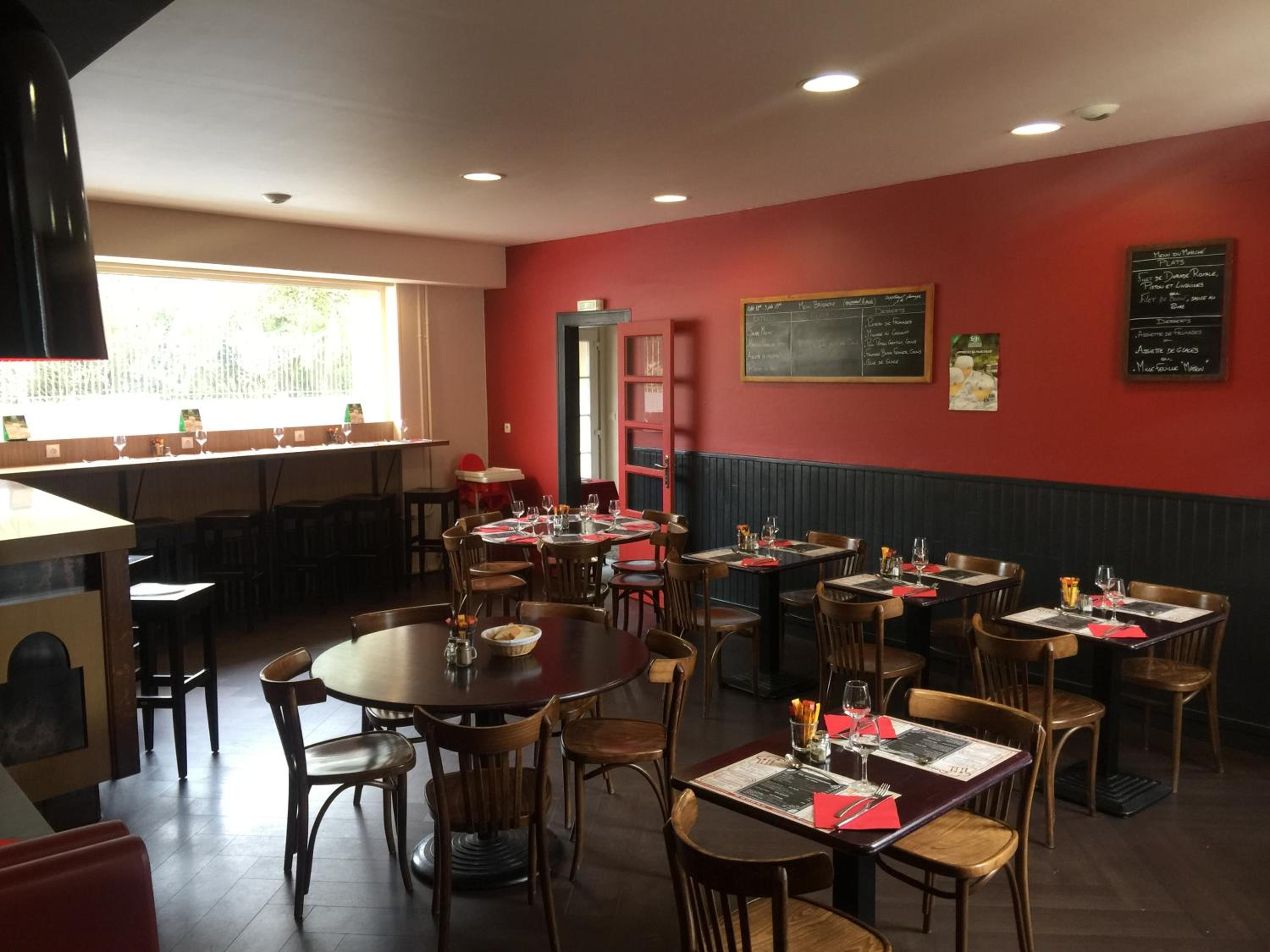 restaurant