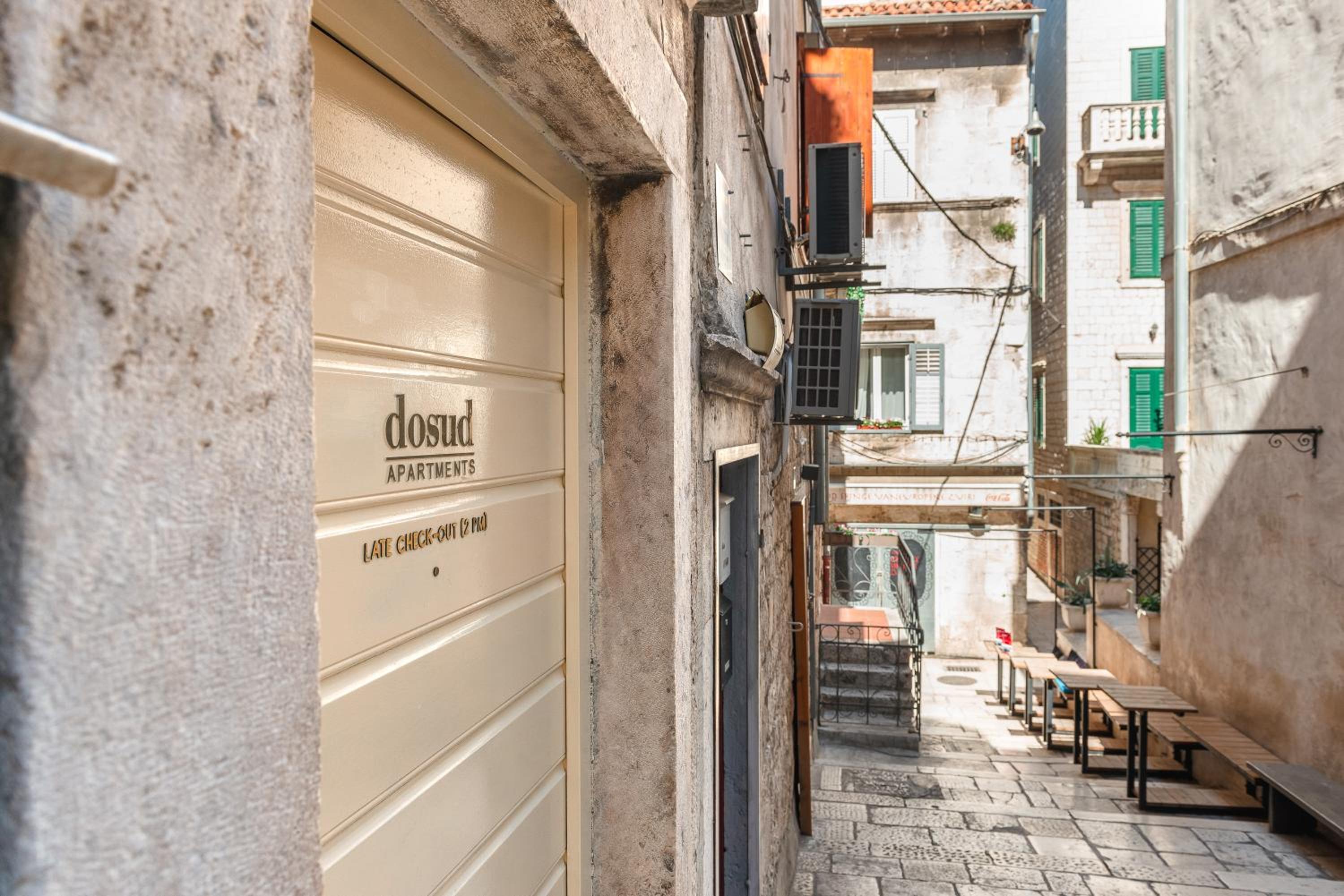 Hotel Dosud House Studios - Image 1