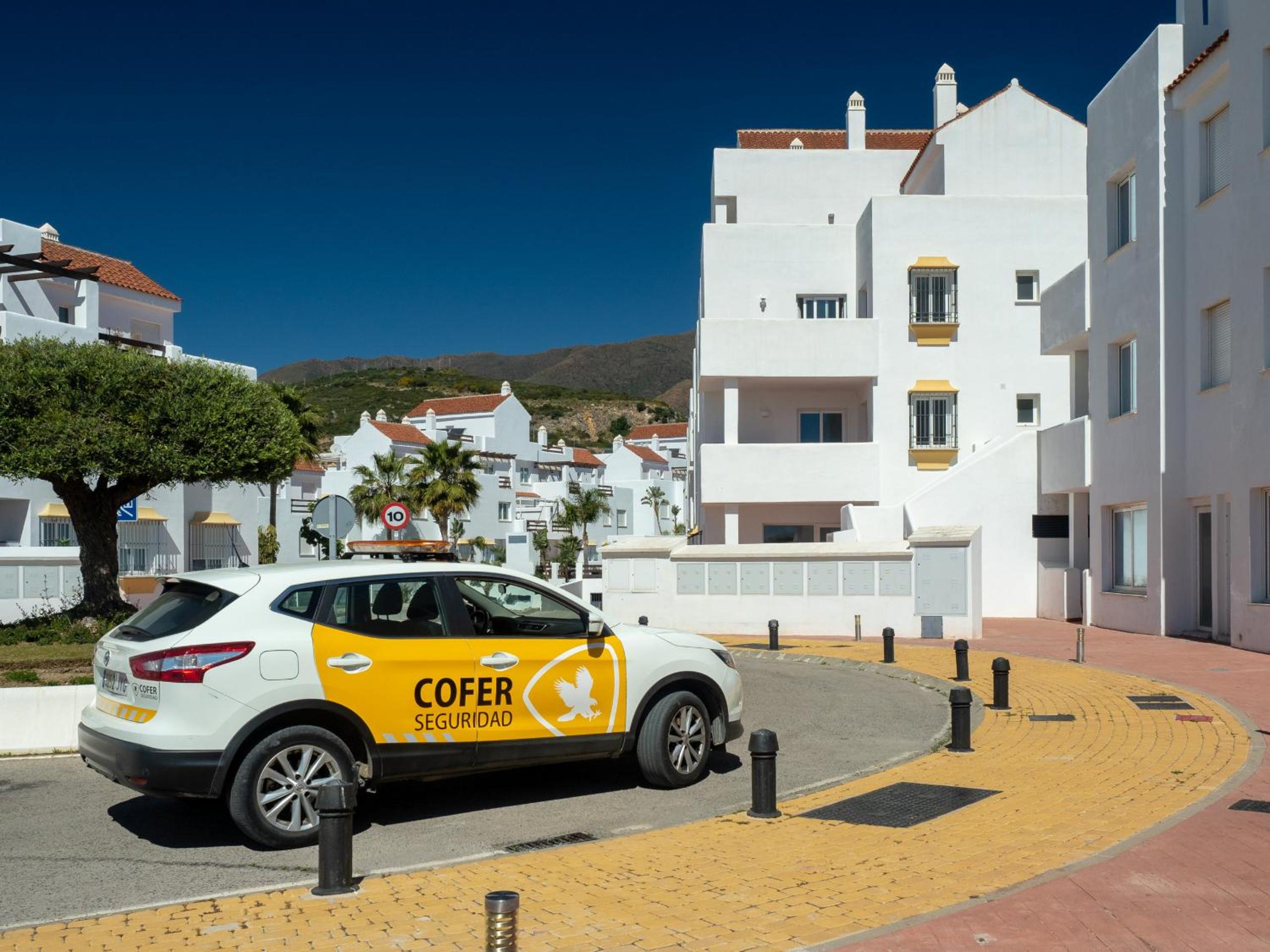 2275-Superb new apt on Valle Romano, golf view view 2