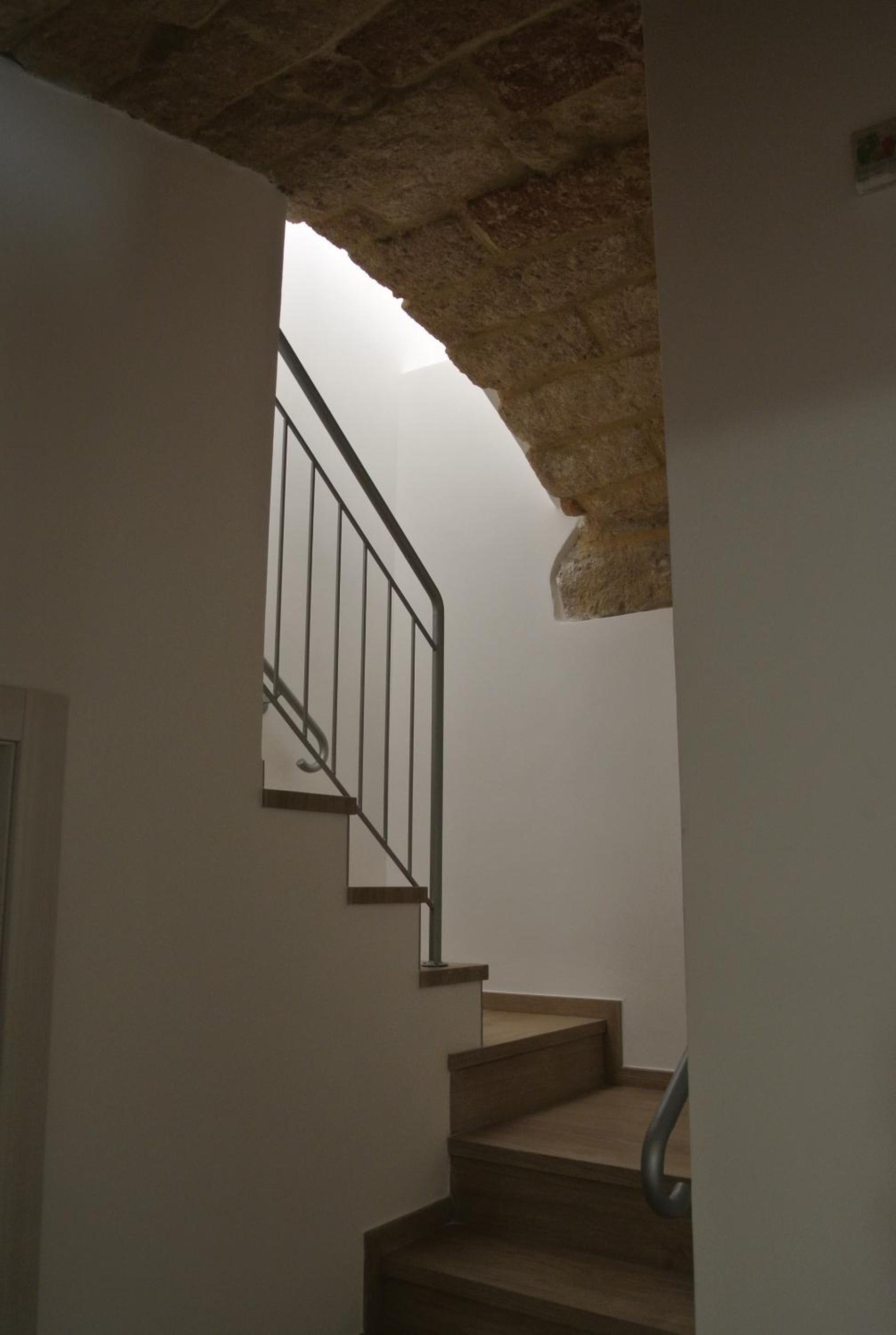 Photo 33